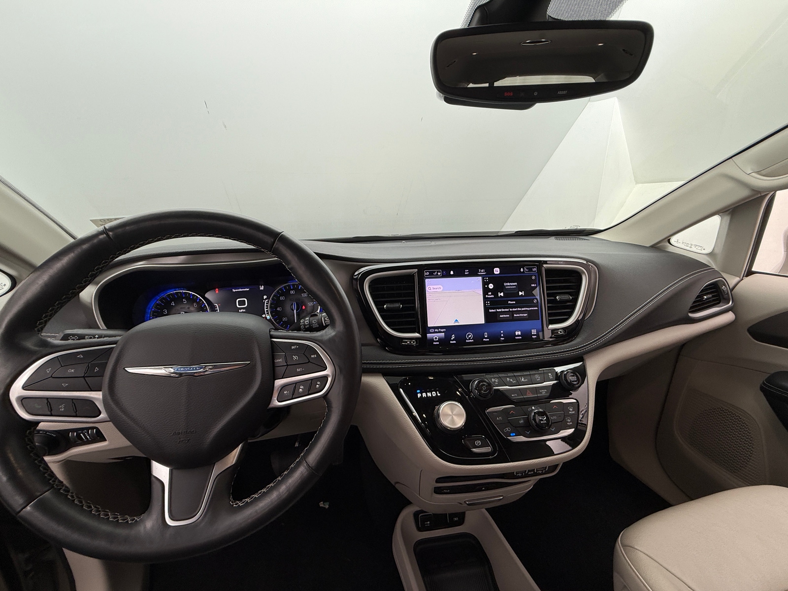 Thumbnail: 2021 Chrysler Pacifica - 2