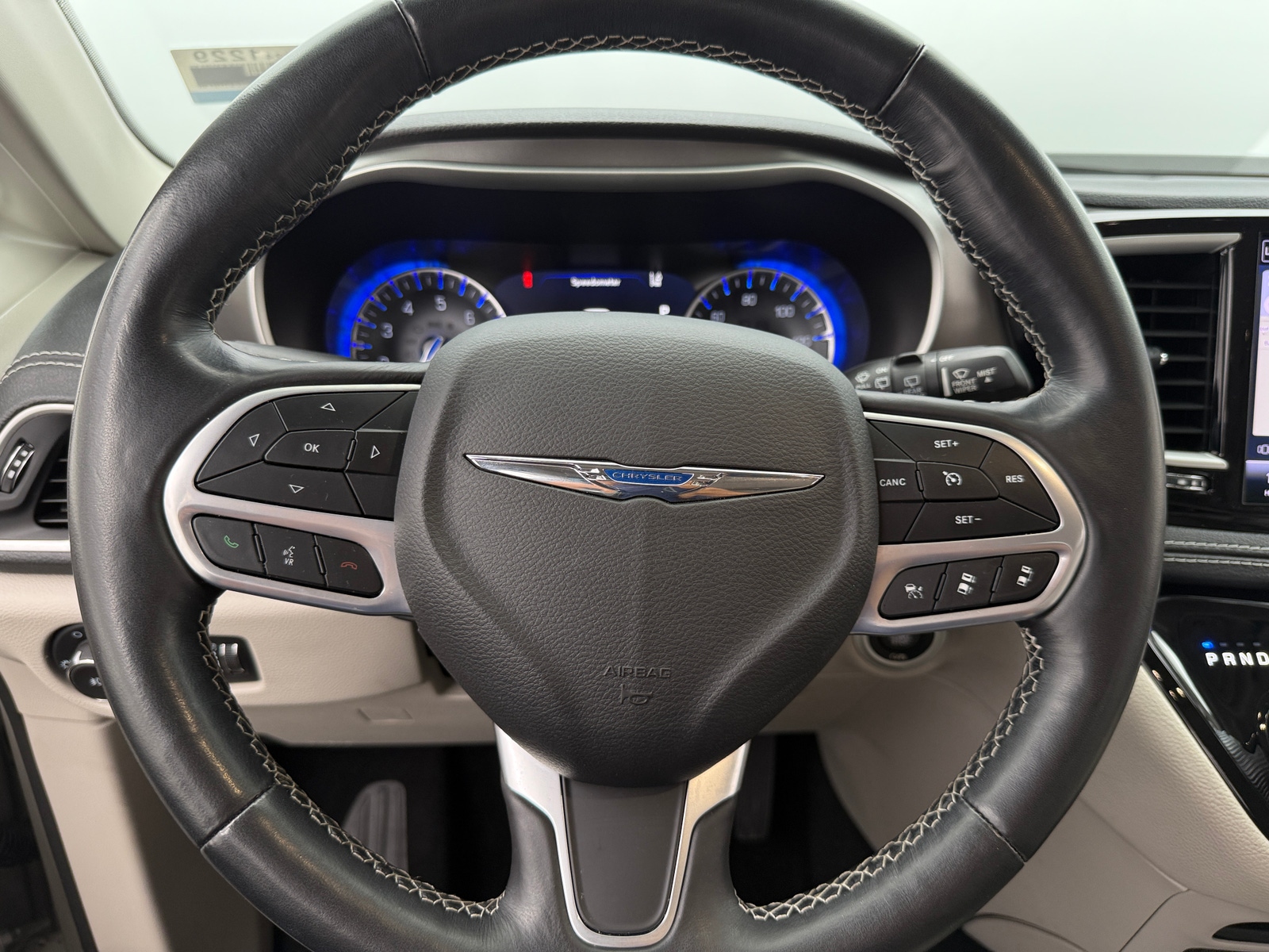 Thumbnail: 2021 Chrysler Pacifica - 4