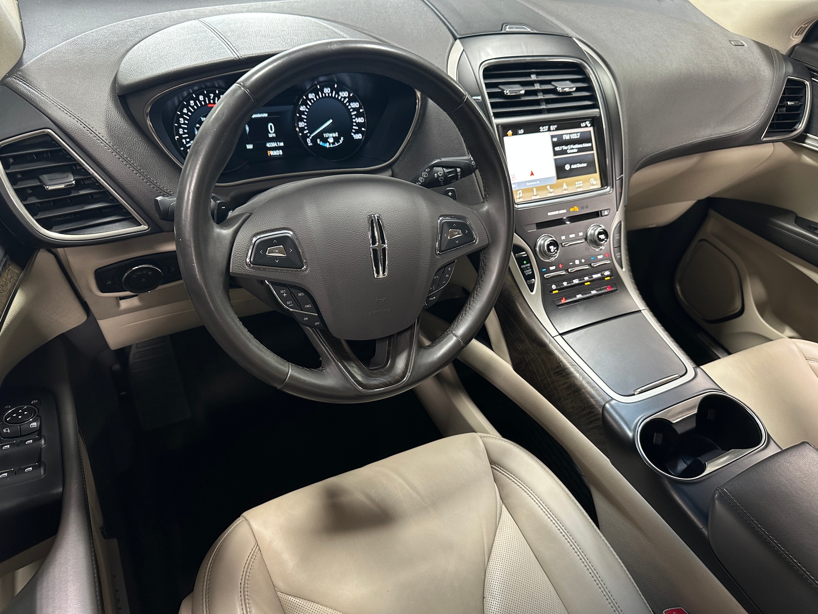 Thumbnail: 2018 Lincoln MKX - 2