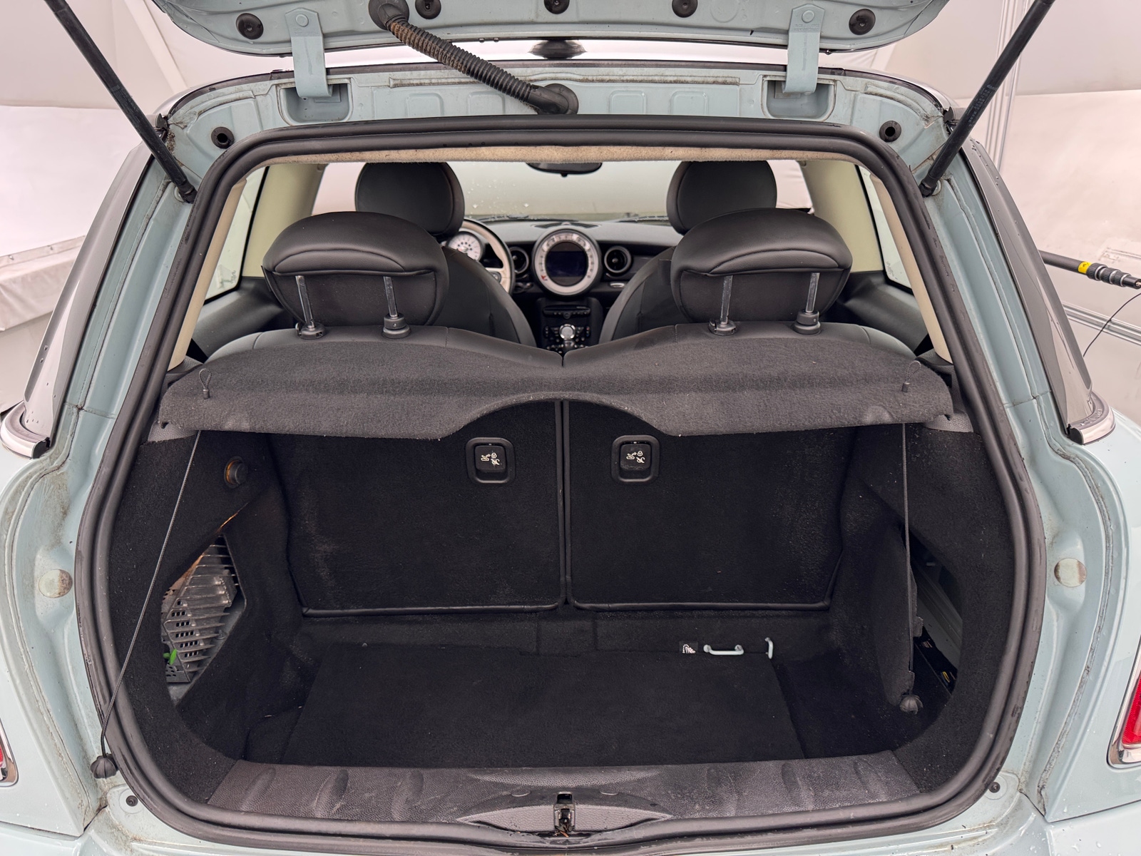 Thumbnail: 2013 MINI Cooper Hardtop - 7