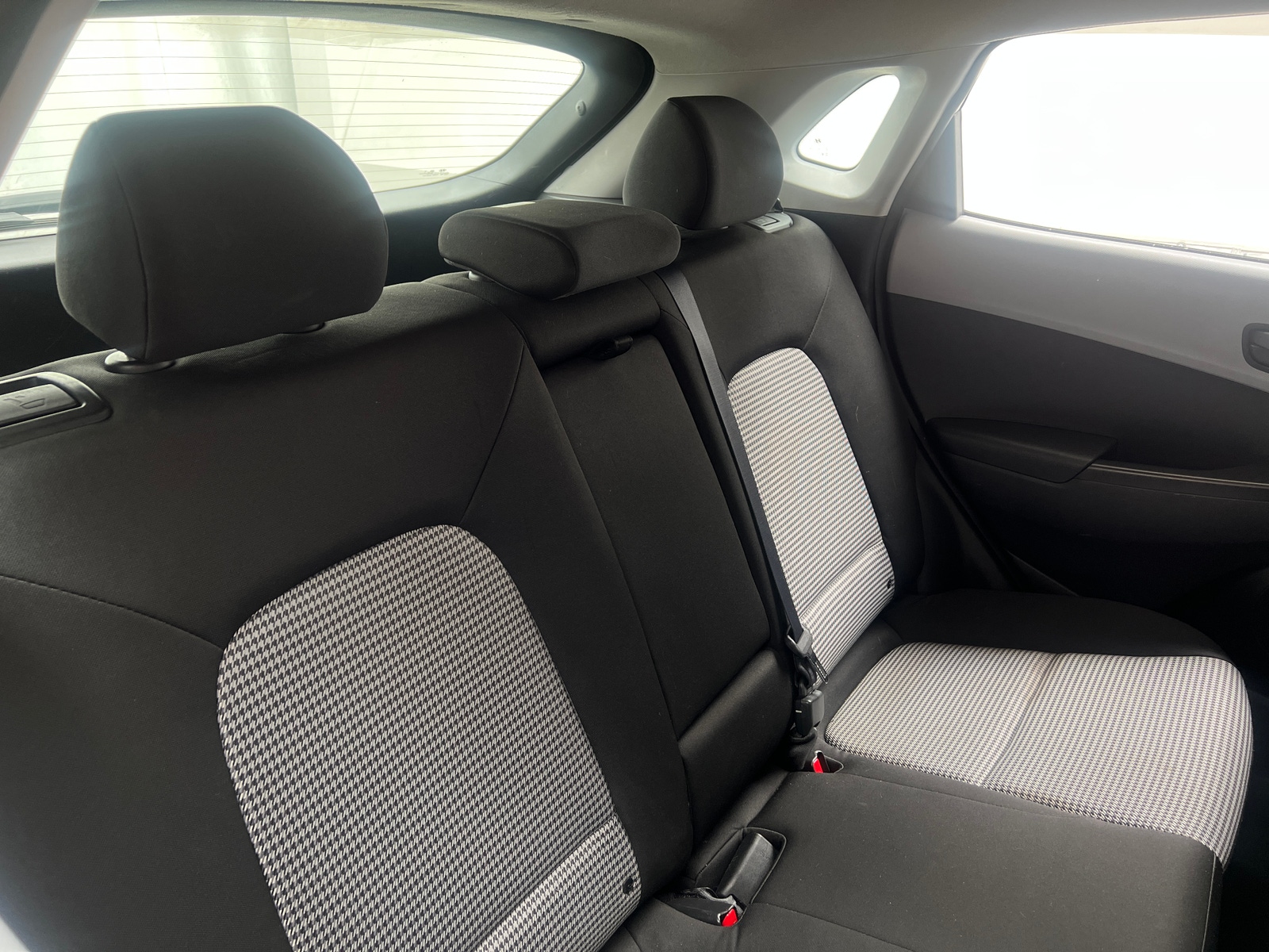 Thumbnail: 2021 Hyundai Kona - 6