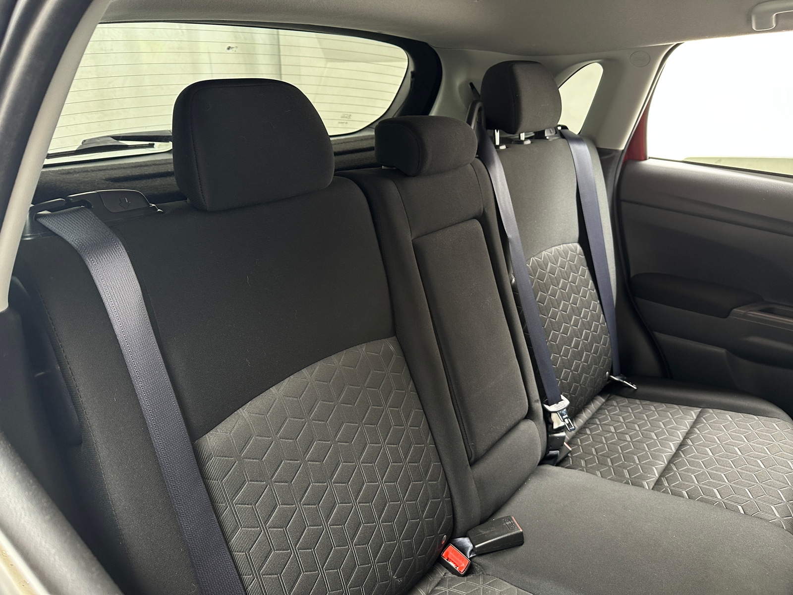 Thumbnail: 2020 Mitsubishi Outlander Sport - 6