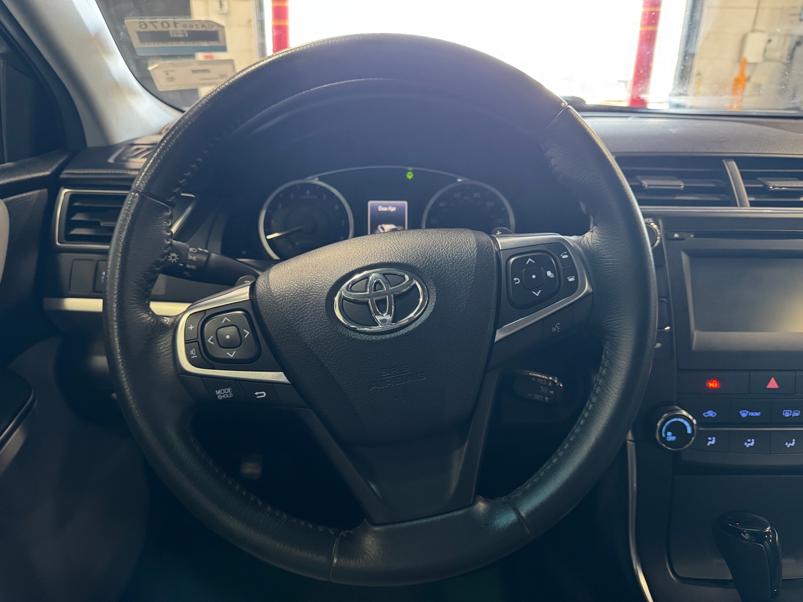 Thumbnail: 2017 Toyota Camry - 5