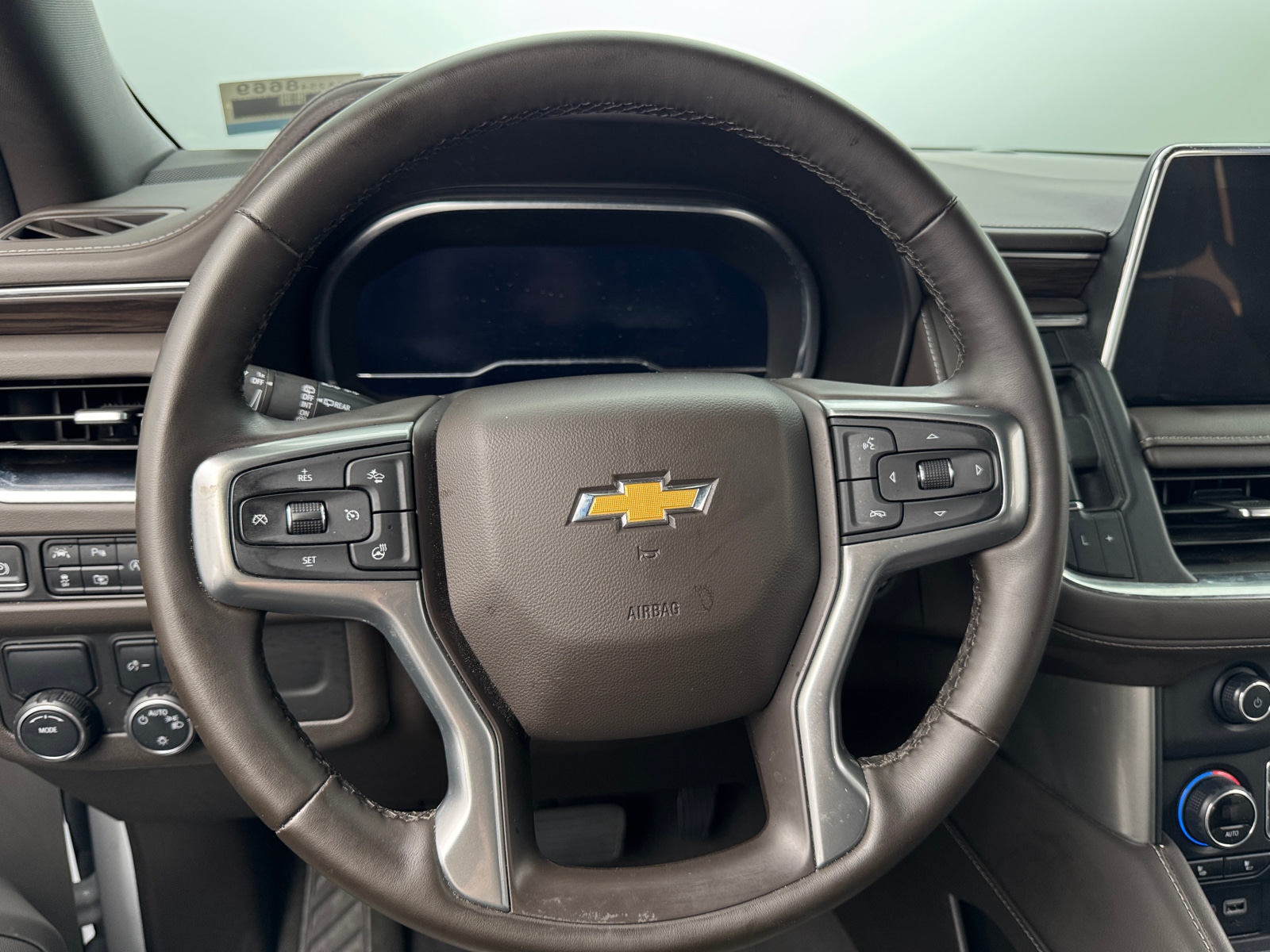 Thumbnail: 2024 Chevrolet Tahoe - 4