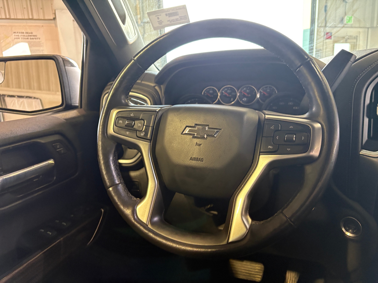 Thumbnail: 2021 Chevrolet Silverado 1500 - 5