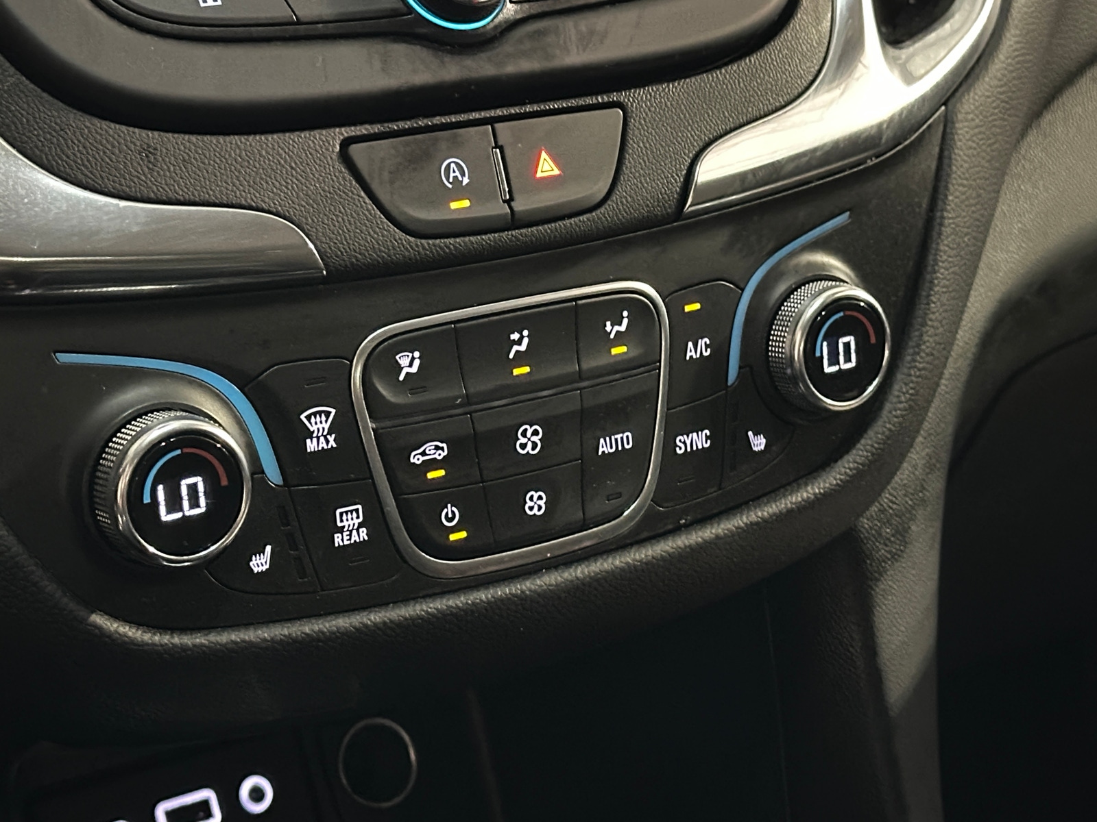 Thumbnail: 2023 Chevrolet Equinox - 4