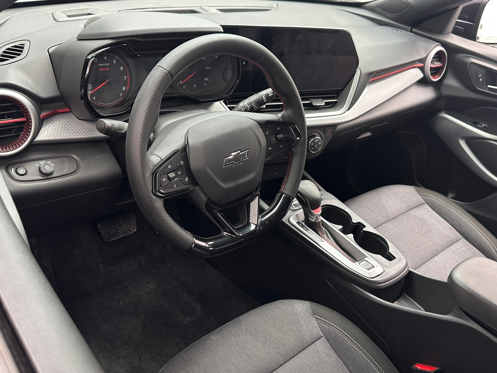 Thumbnail: 2024 Chevrolet Trax - 3