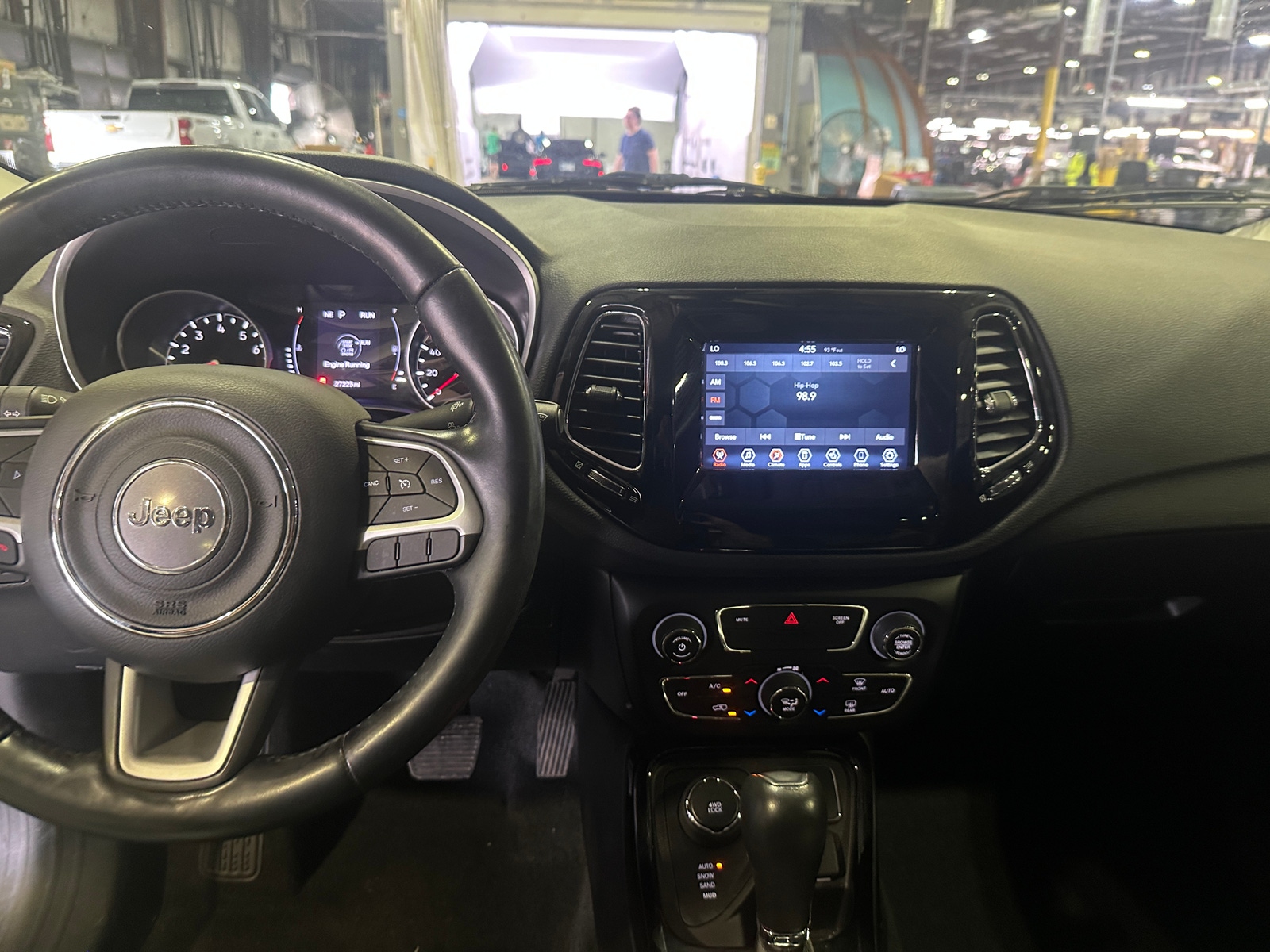 Thumbnail: 2020 Jeep Compass - 3