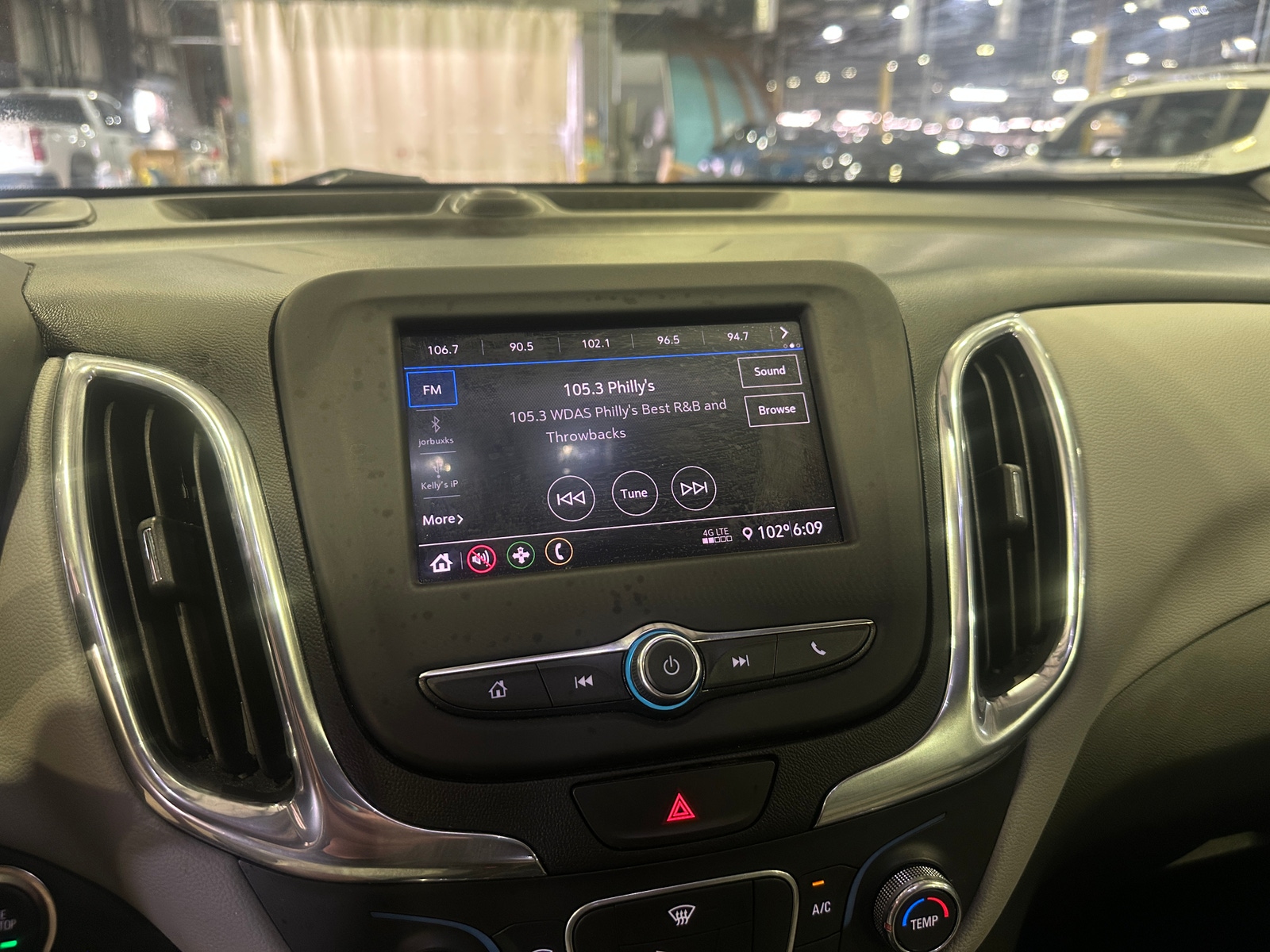 Thumbnail: 2020 Chevrolet Equinox - 4
