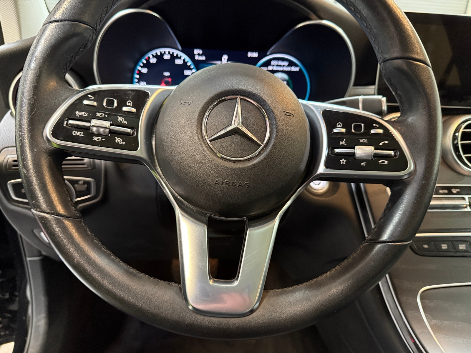 Thumbnail: 2022 Mercedes-Benz GLC - 4