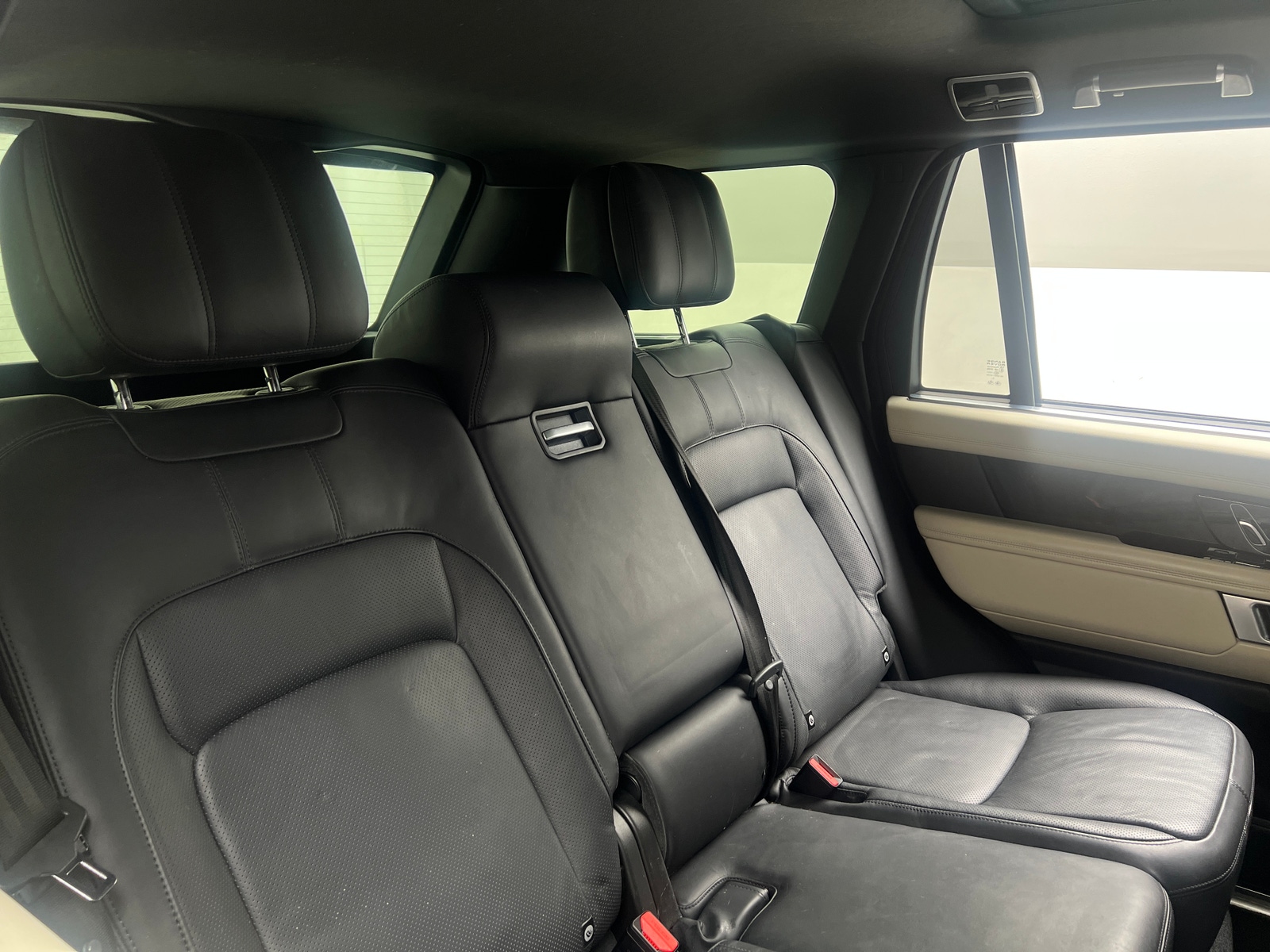 Thumbnail: 2020 Land Rover Range Rover - 5