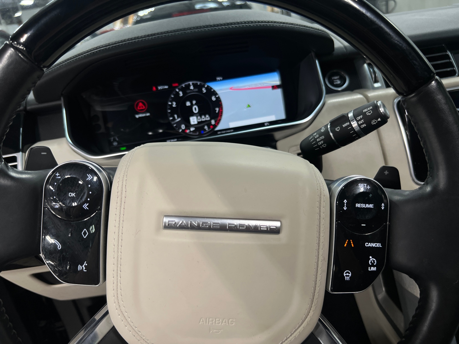 Thumbnail: 2020 Land Rover Range Rover - 4