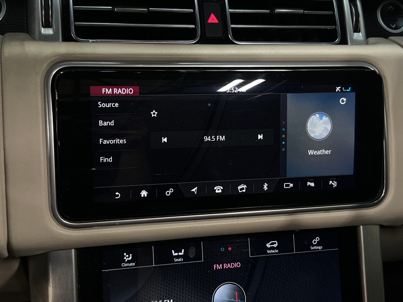 Thumbnail: 2020 Land Rover Range Rover - 3