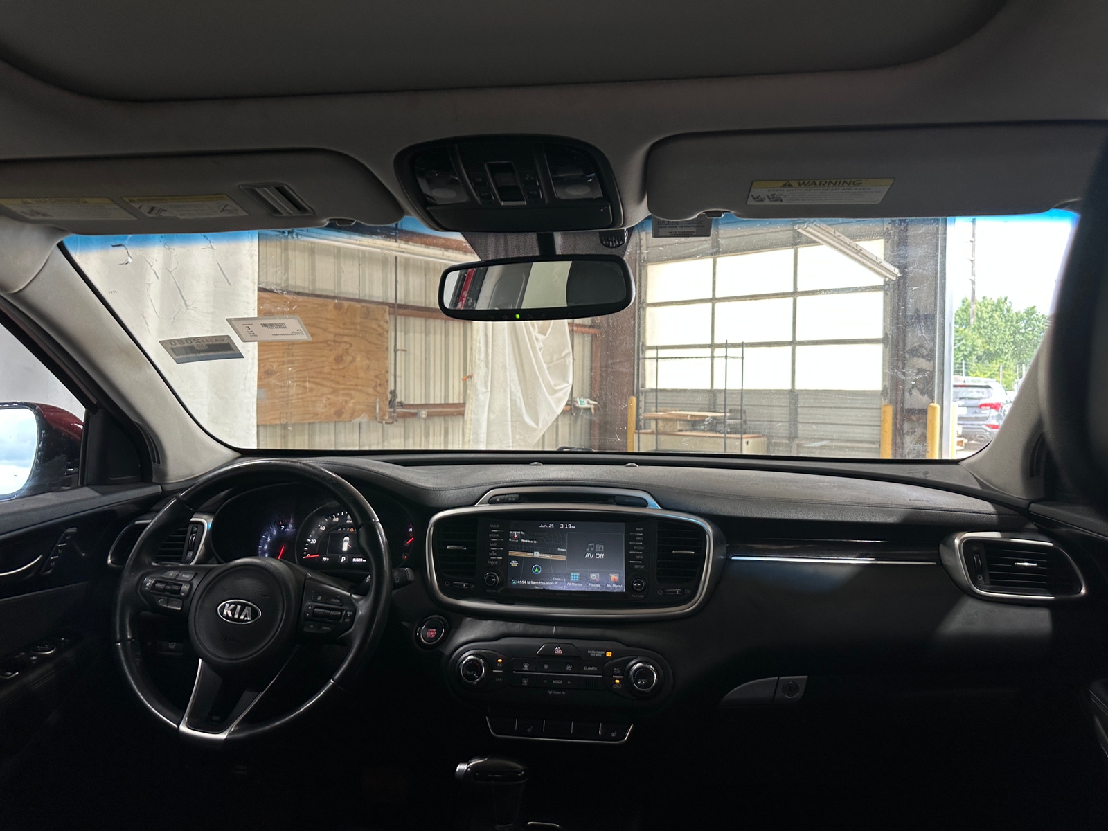 Thumbnail: 2016 Kia Sorento - 2