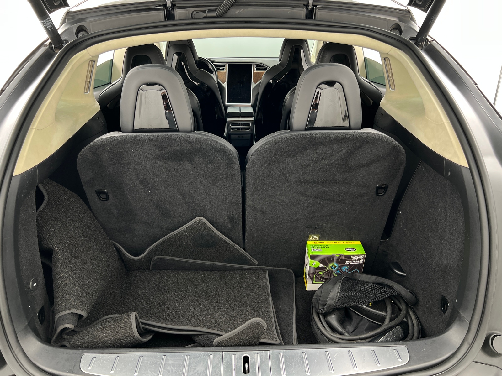 Thumbnail: 2017 Tesla Model X - 6