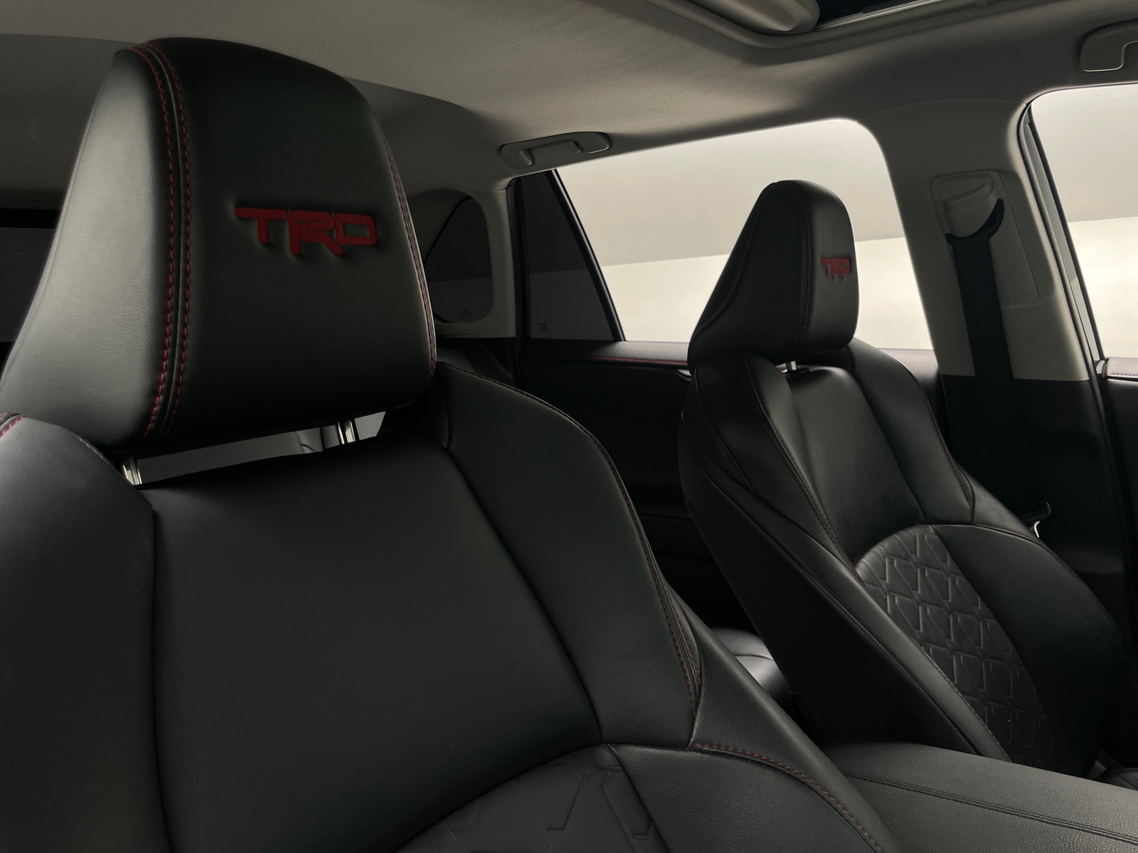 Thumbnail: 2020 Toyota RAV4 - 2