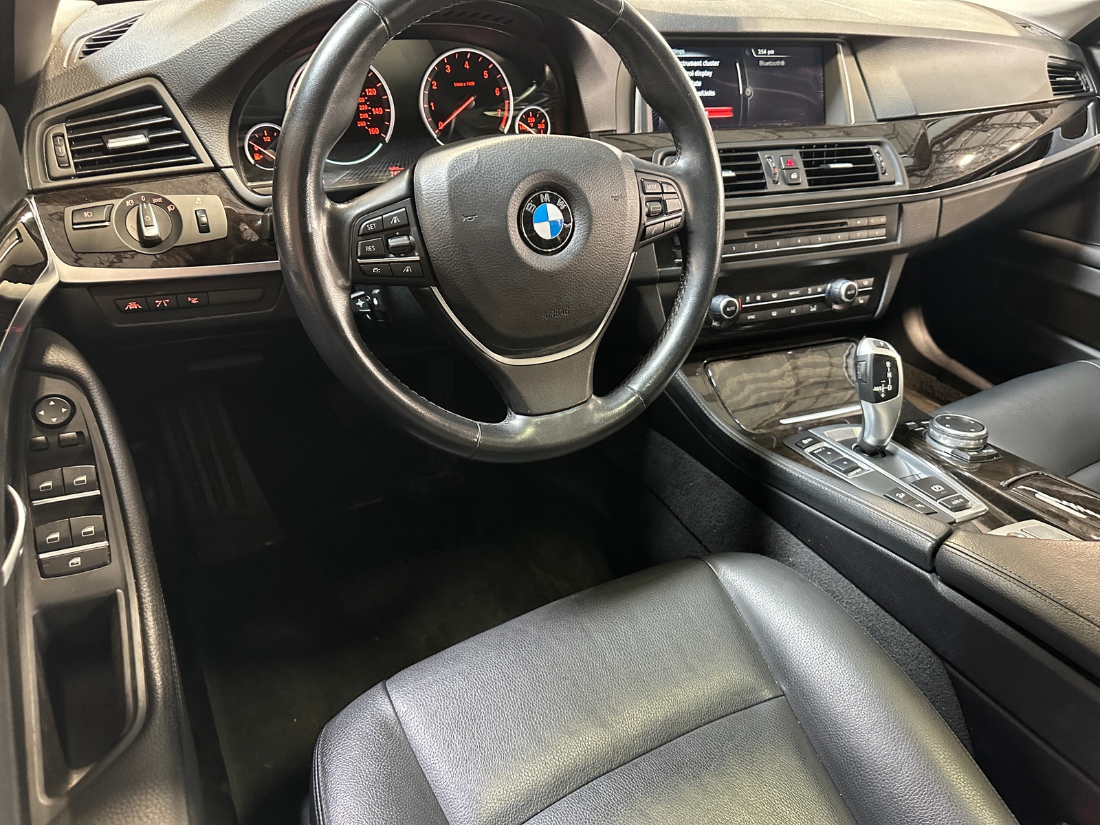 Thumbnail: 2015 BMW 5 Series - 2