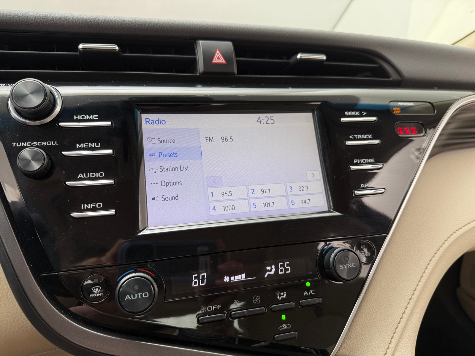 Thumbnail: 2018 Toyota Camry - 3
