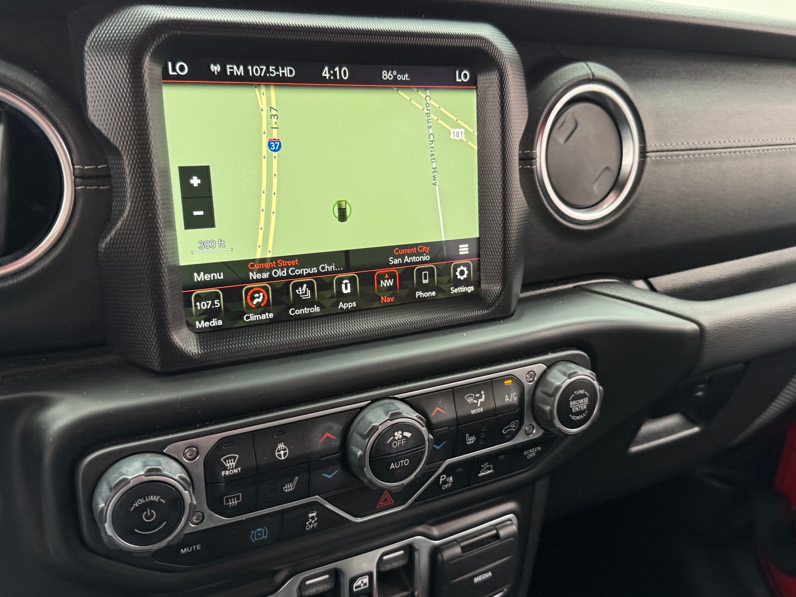 Thumbnail: 2021 Jeep Wrangler - 3