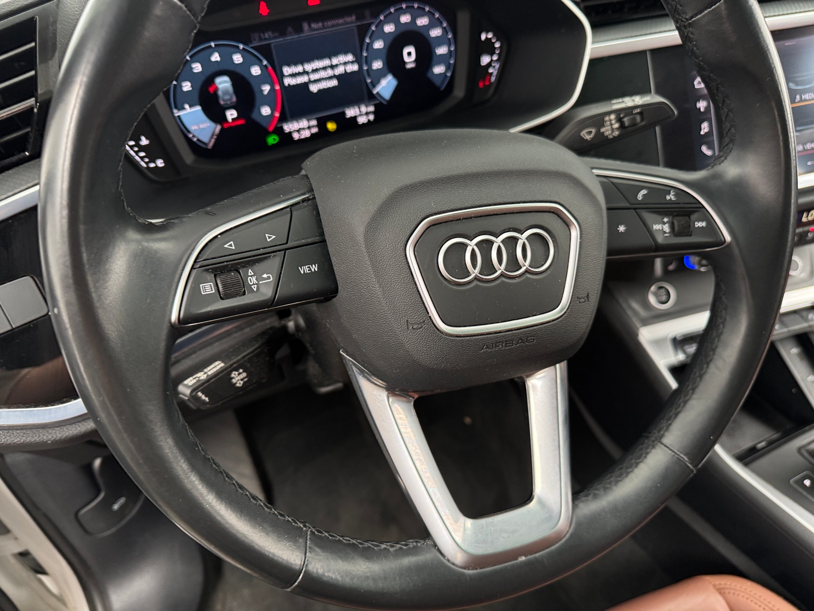 Thumbnail: 2021 Audi Q3 - 4