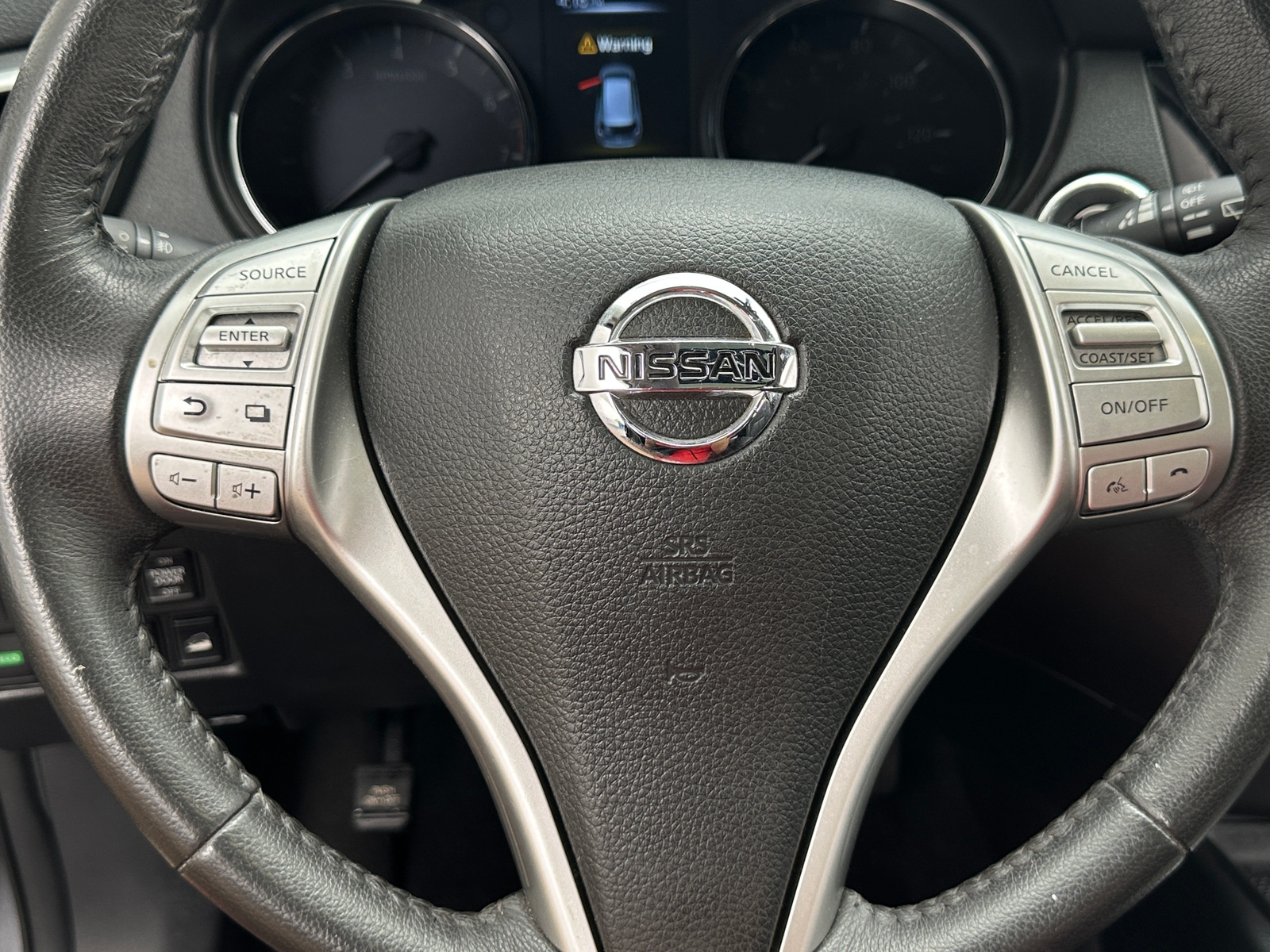 Thumbnail: 2016 Nissan Rogue - 5