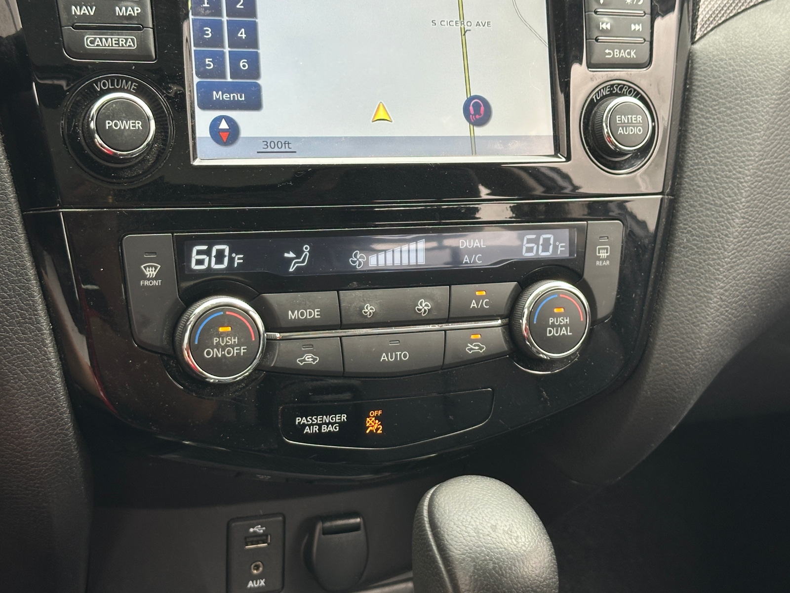 Thumbnail: 2016 Nissan Rogue - 4