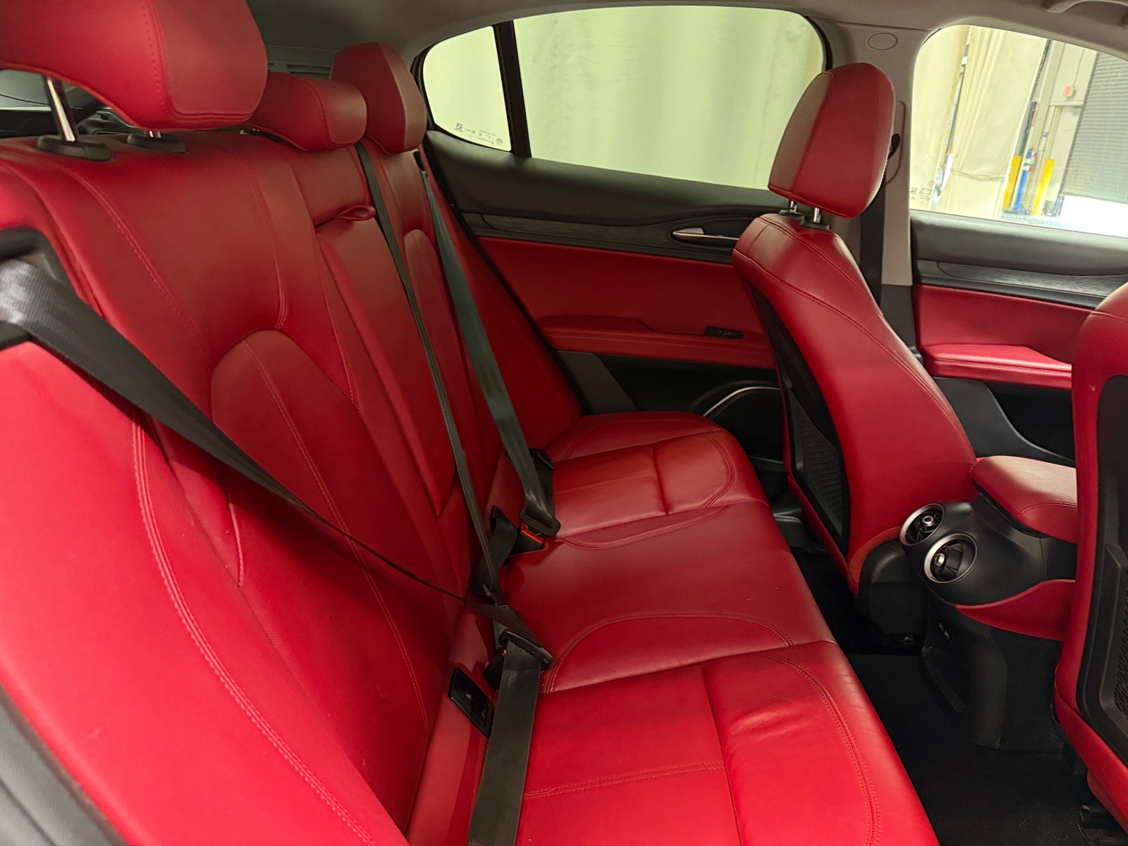 Thumbnail: 2020 Alfa Romeo Stelvio - 5