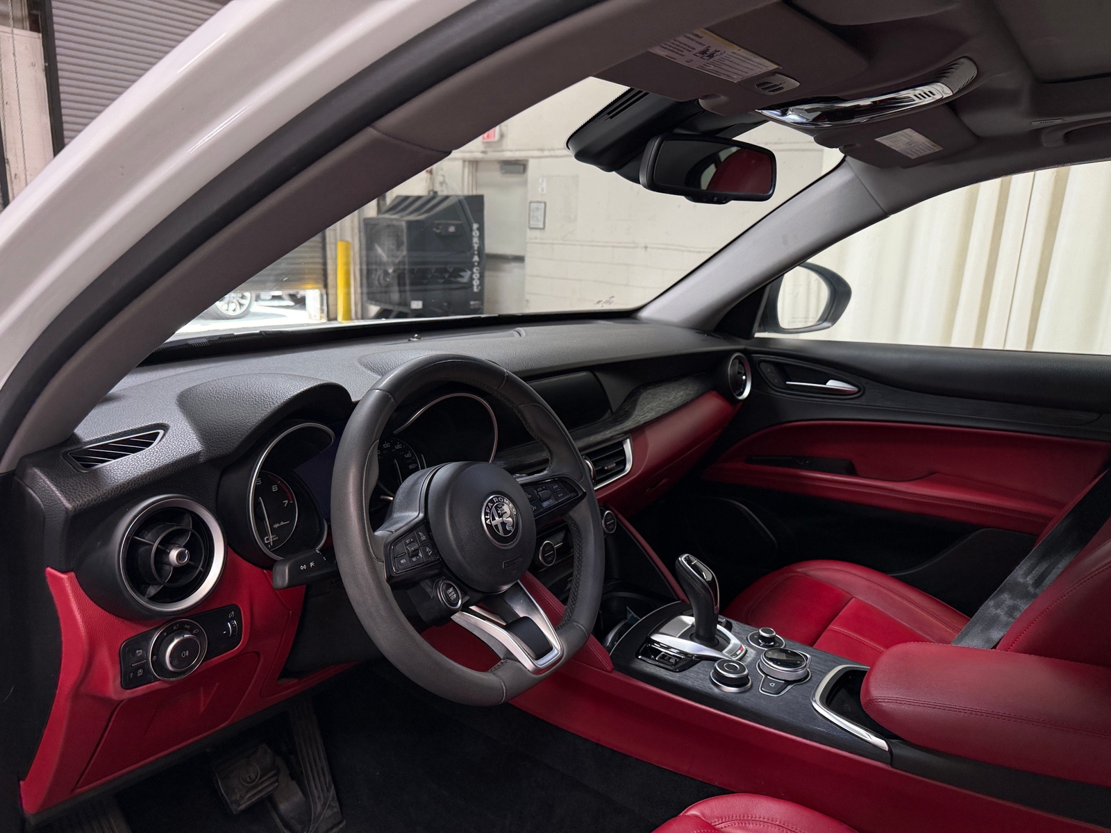 Thumbnail: 2020 Alfa Romeo Stelvio - 2