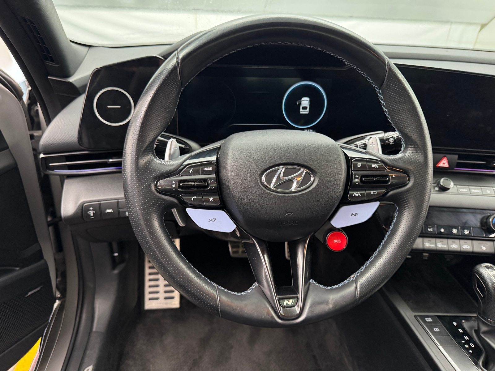 Thumbnail: 2022 Hyundai Elantra - 4