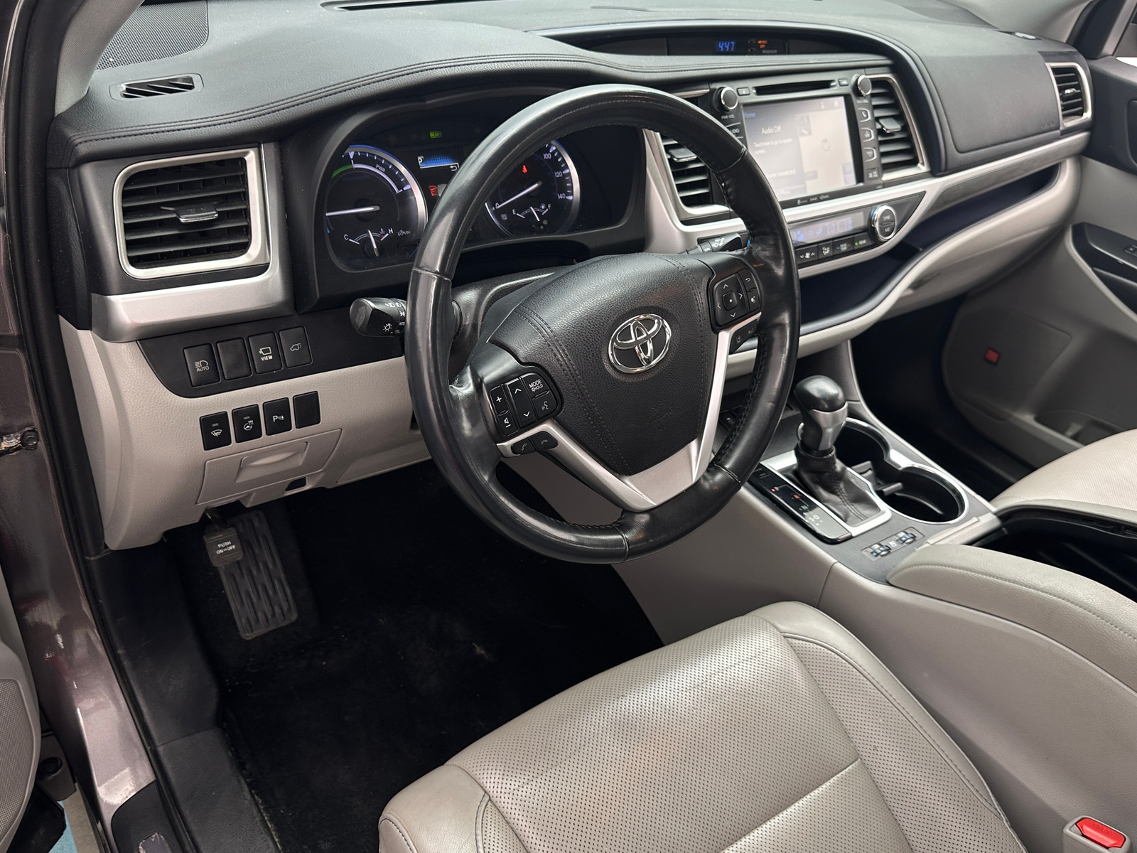 Thumbnail: 2019 Toyota Highlander - 2