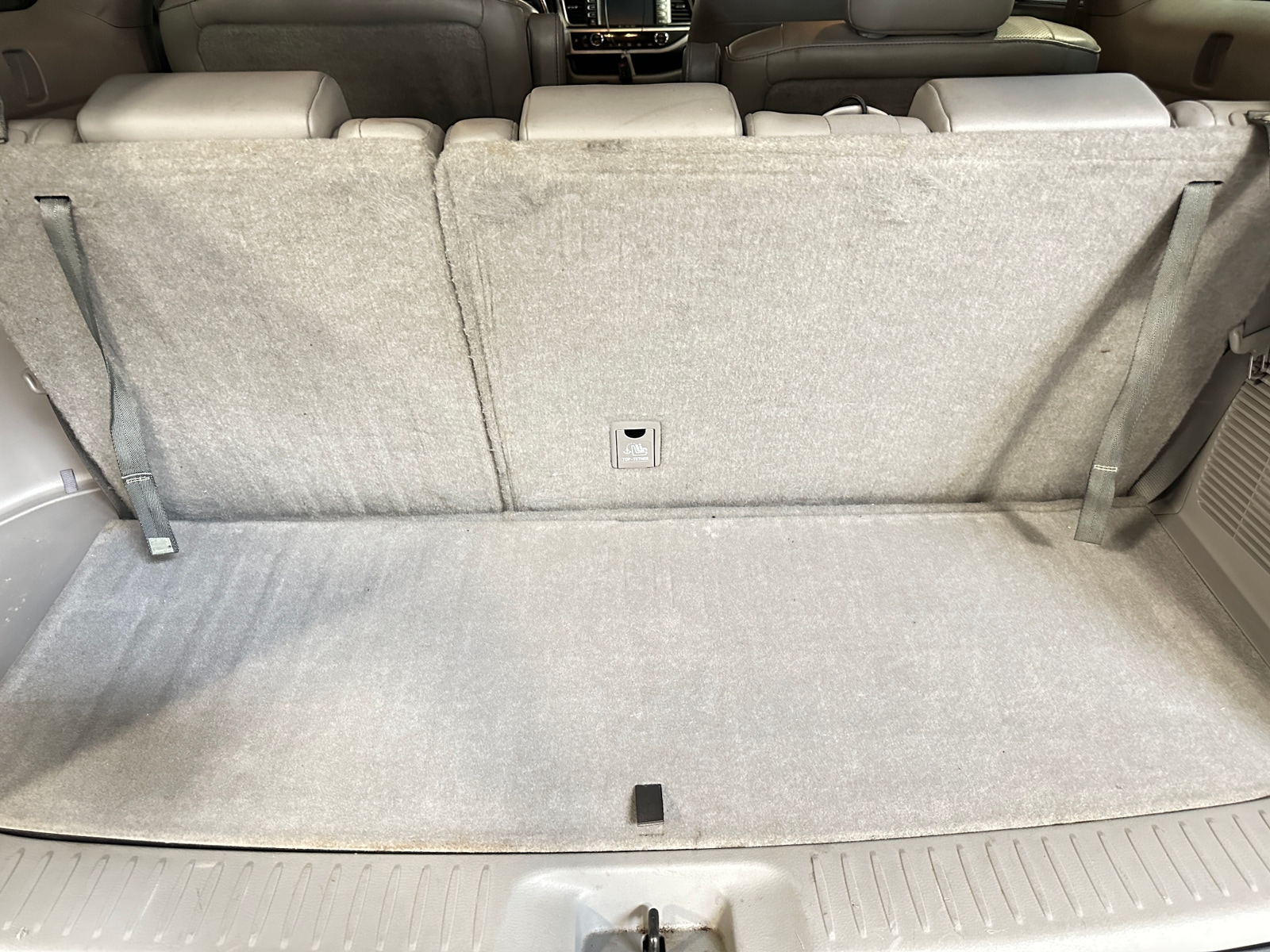 Thumbnail: 2019 Toyota Highlander - 6
