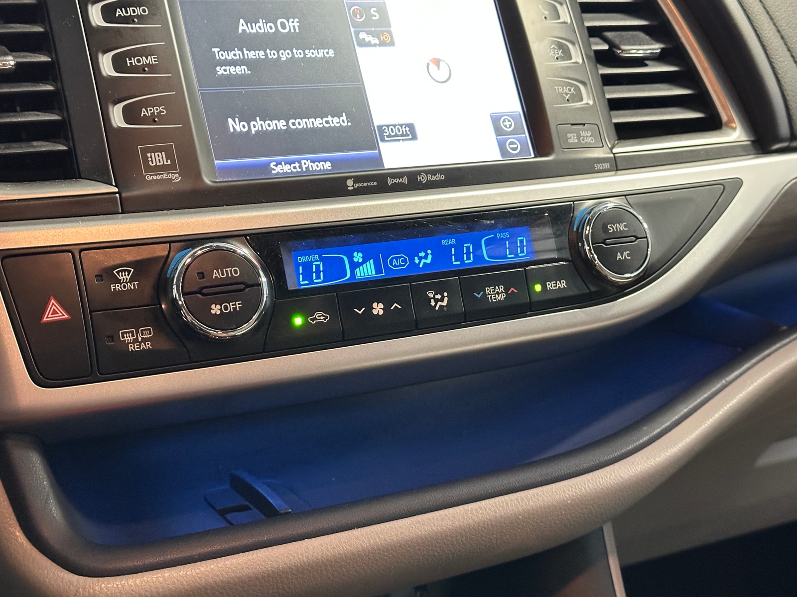 Thumbnail: 2019 Toyota Highlander - 3