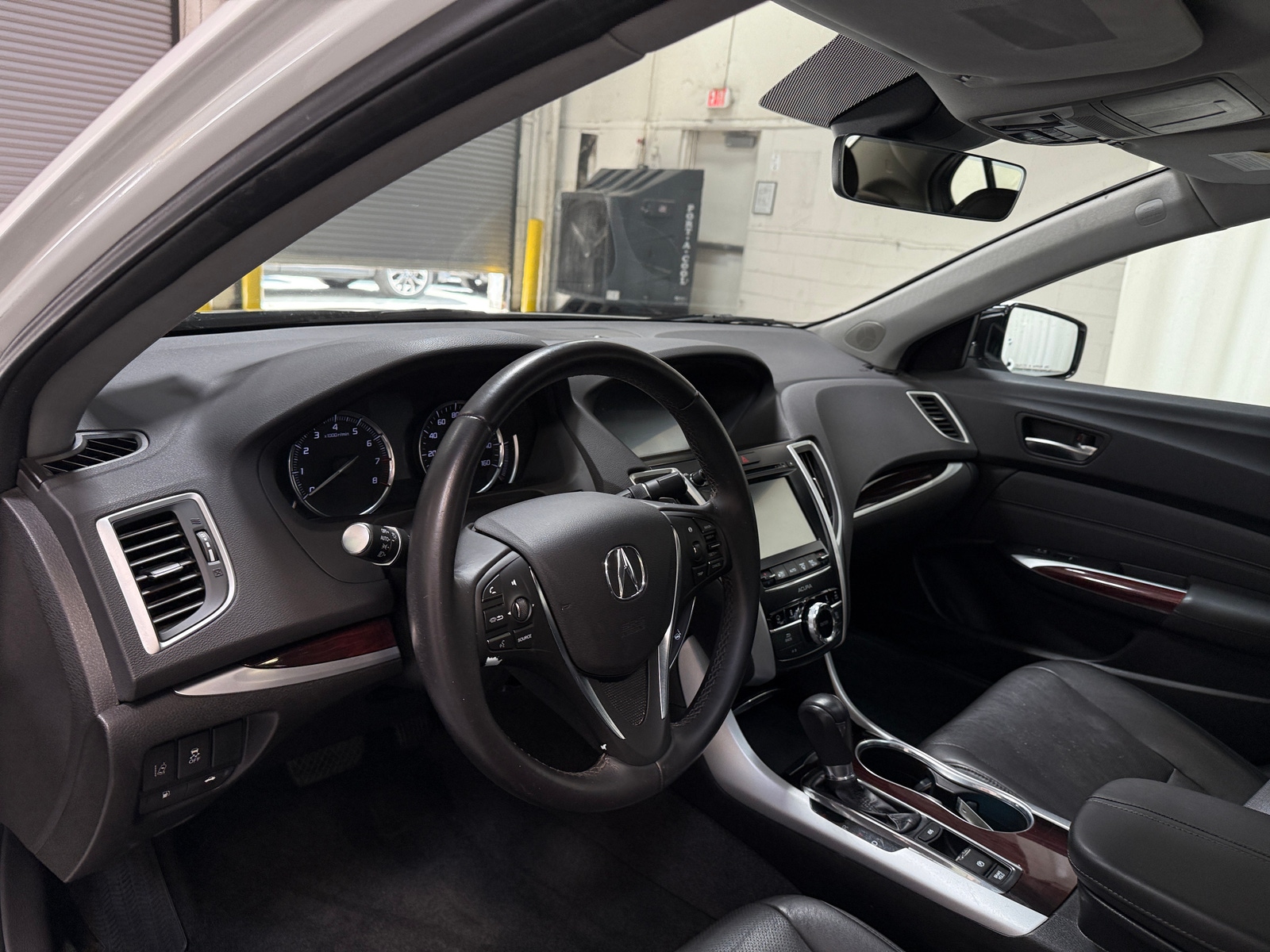 Thumbnail: 2017 Acura TLX - 2