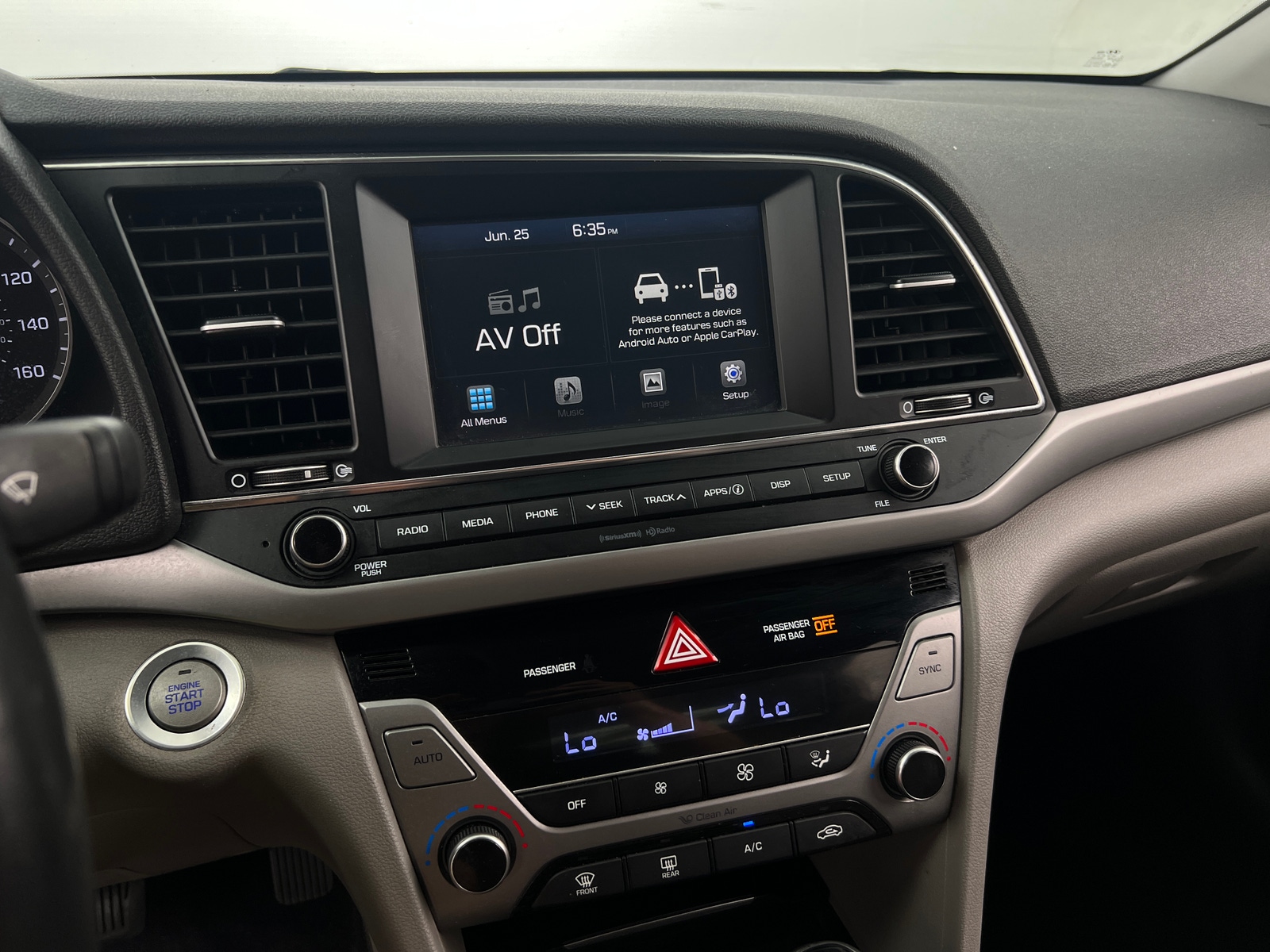 Thumbnail: 2018 Hyundai Elantra - 4