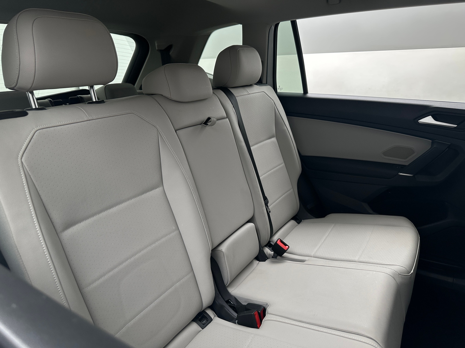 Thumbnail: 2020 Volkswagen Tiguan - 5