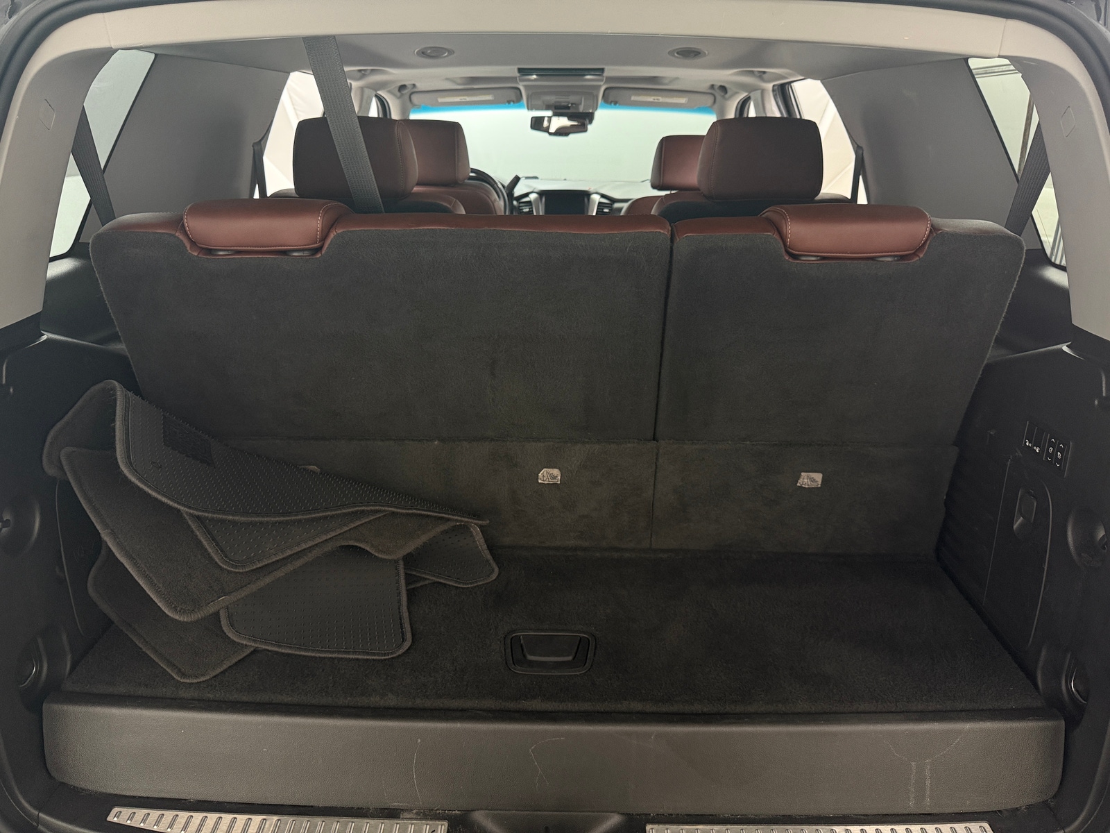 Thumbnail: 2019 Chevrolet Tahoe - 6