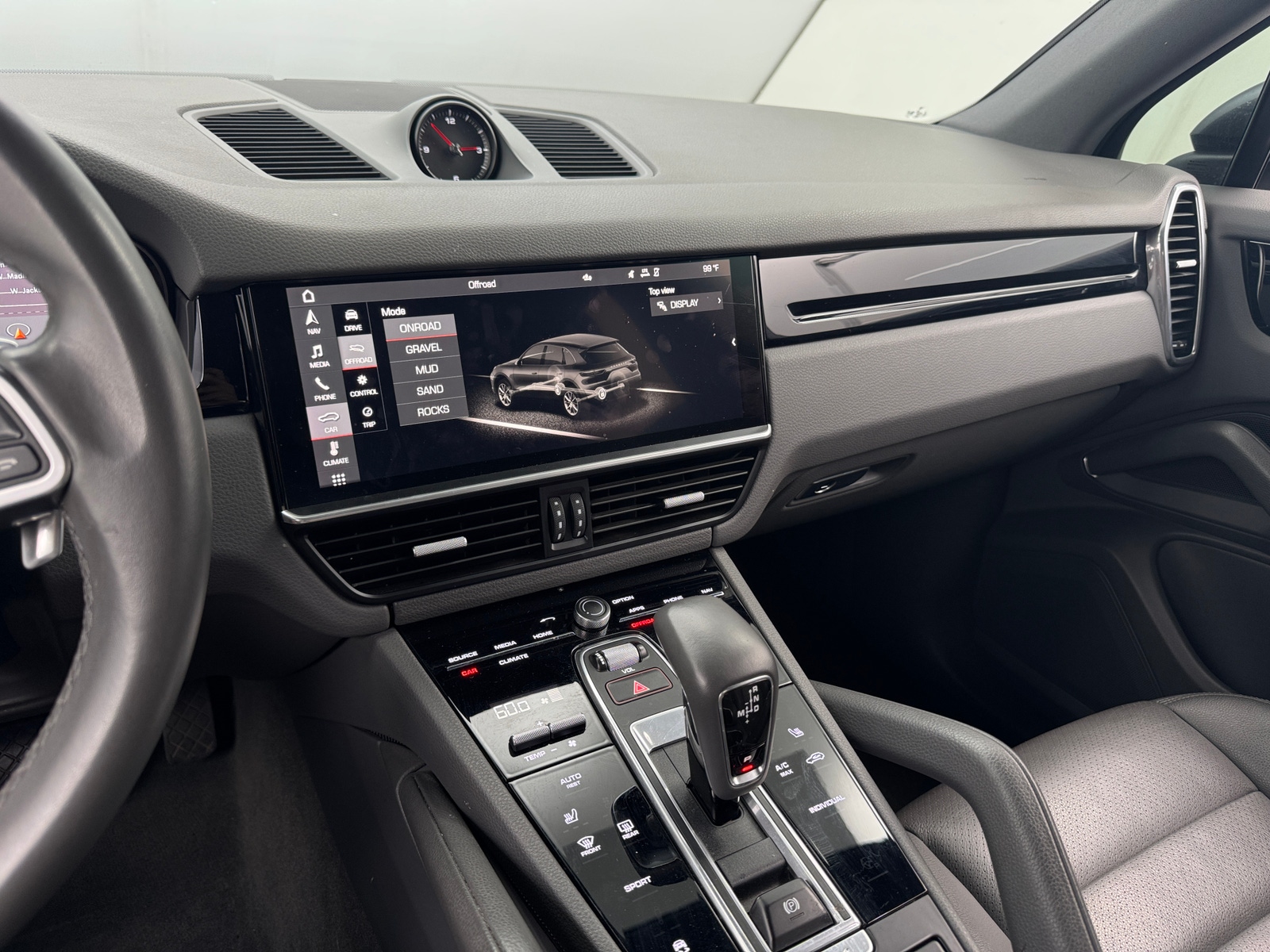 Thumbnail: 2020 Porsche Cayenne - 3