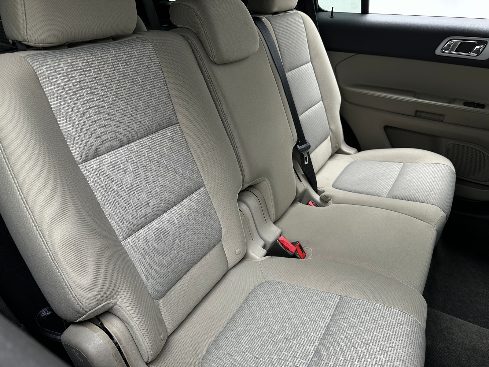 Thumbnail: 2011 Ford Explorer - 6