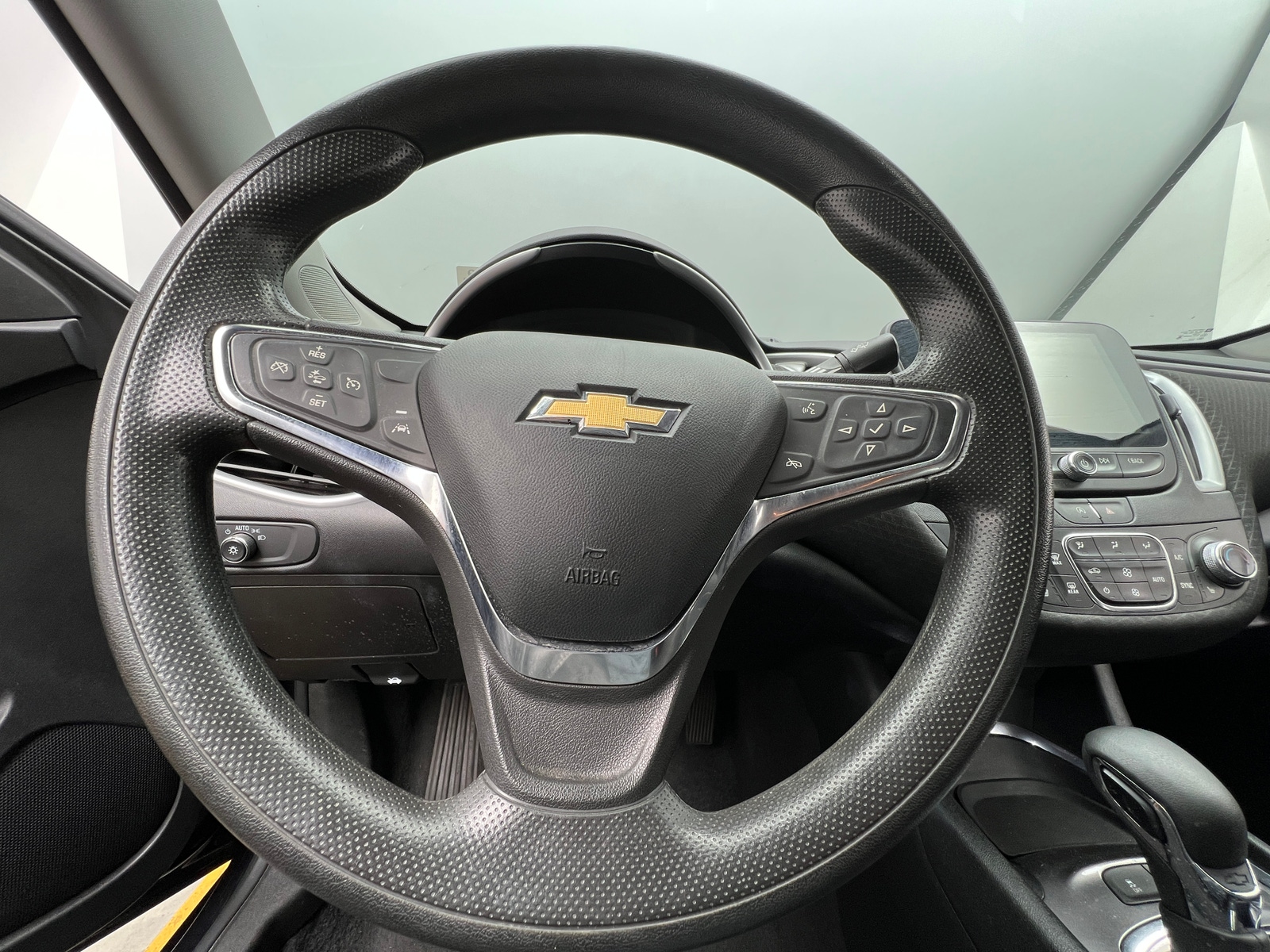 Thumbnail: 2023 Chevrolet Malibu - 5