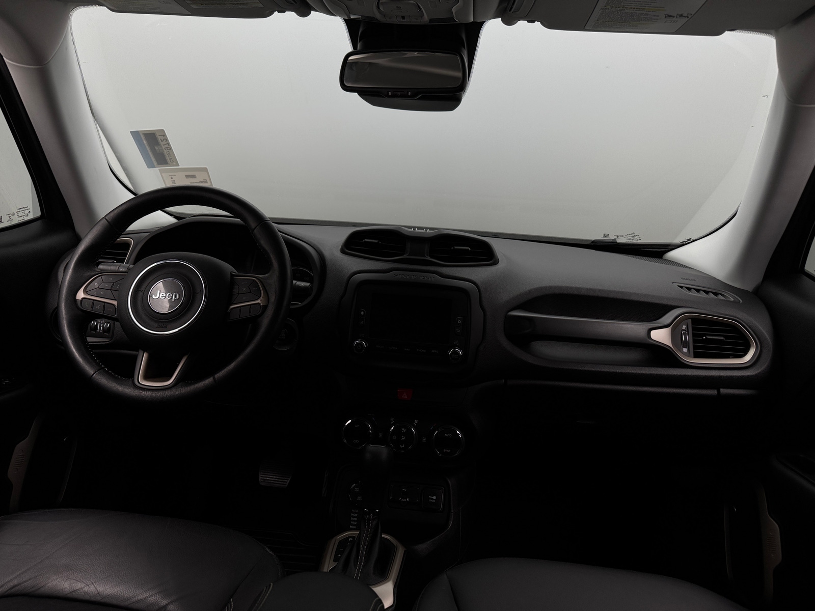 Thumbnail: 2017 Jeep Renegade - 3