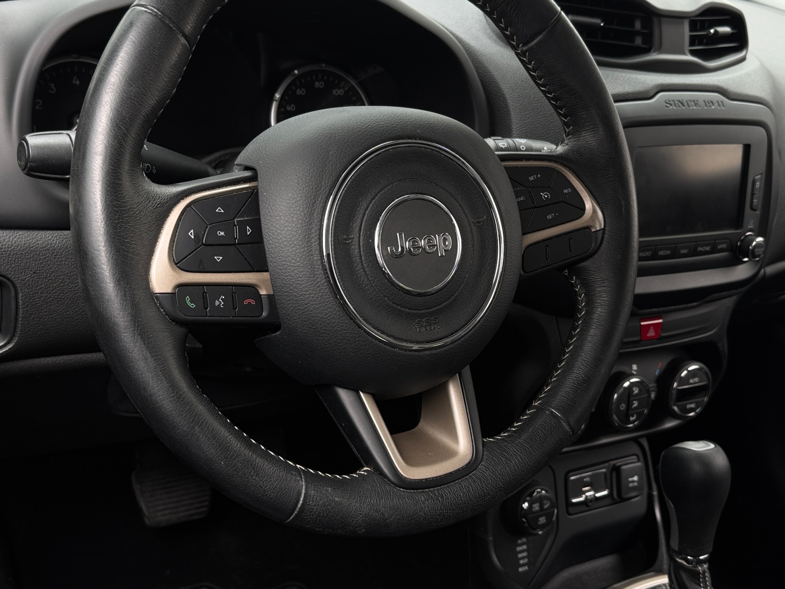 Thumbnail: 2017 Jeep Renegade - 5