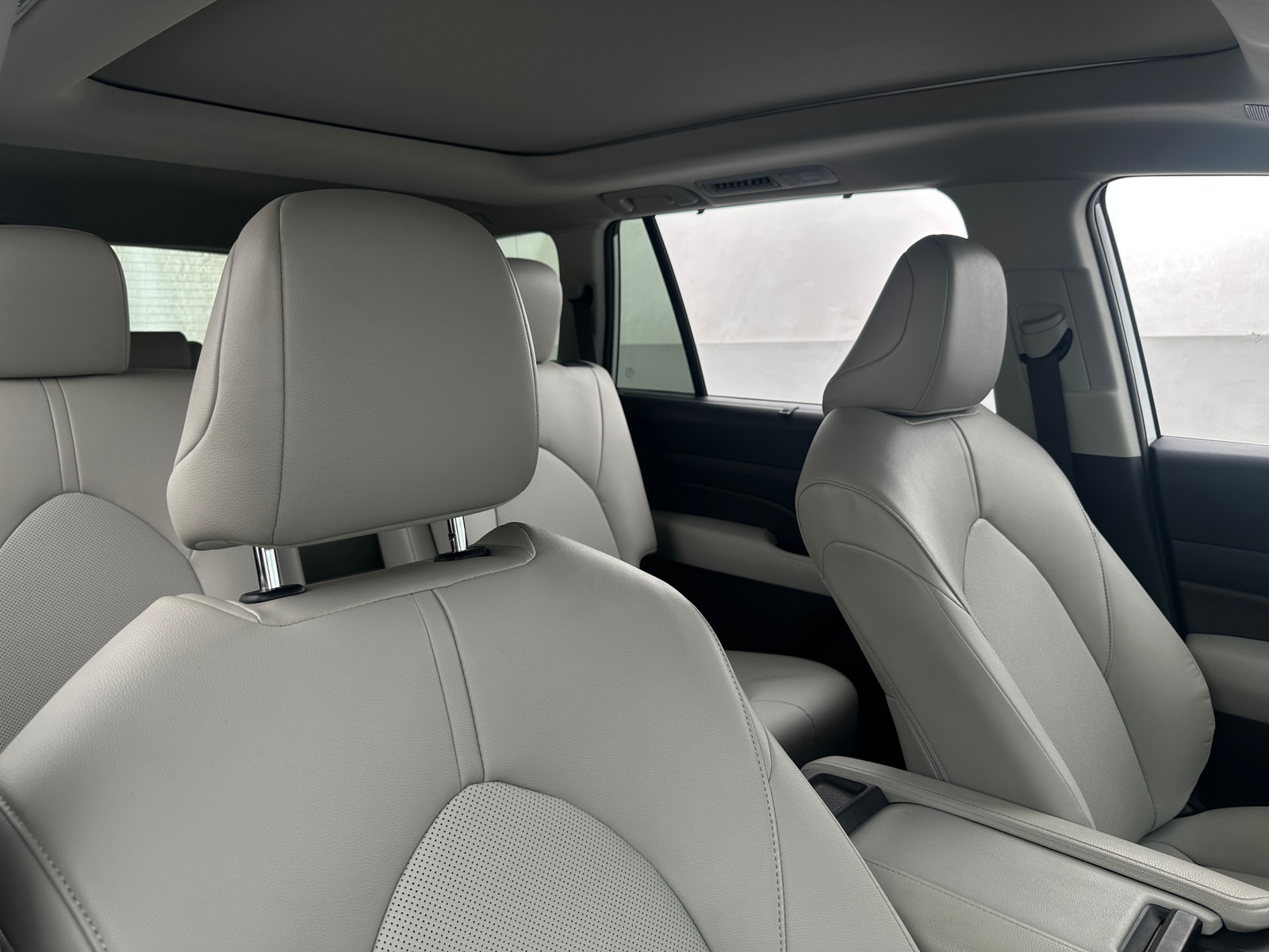 Thumbnail: 2024 Toyota Grand Highlander - 2