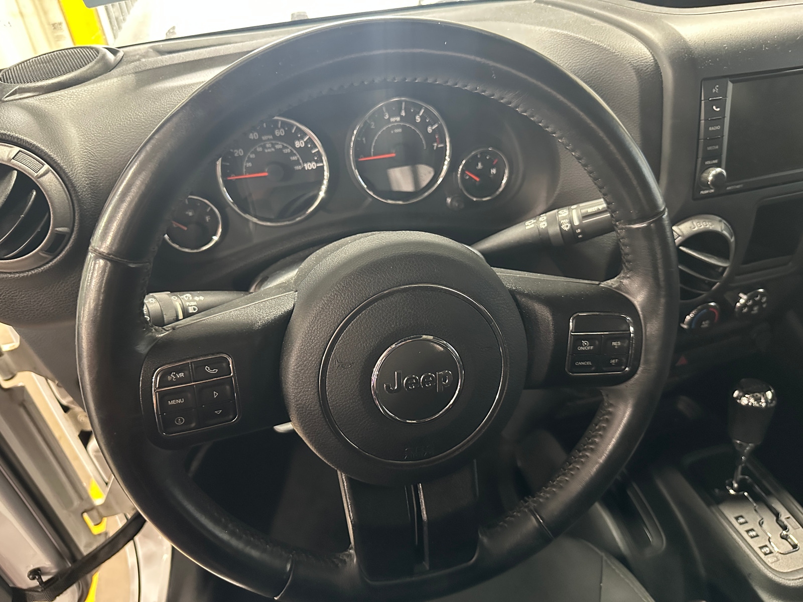 Thumbnail: 2018 Jeep Wrangler - 5