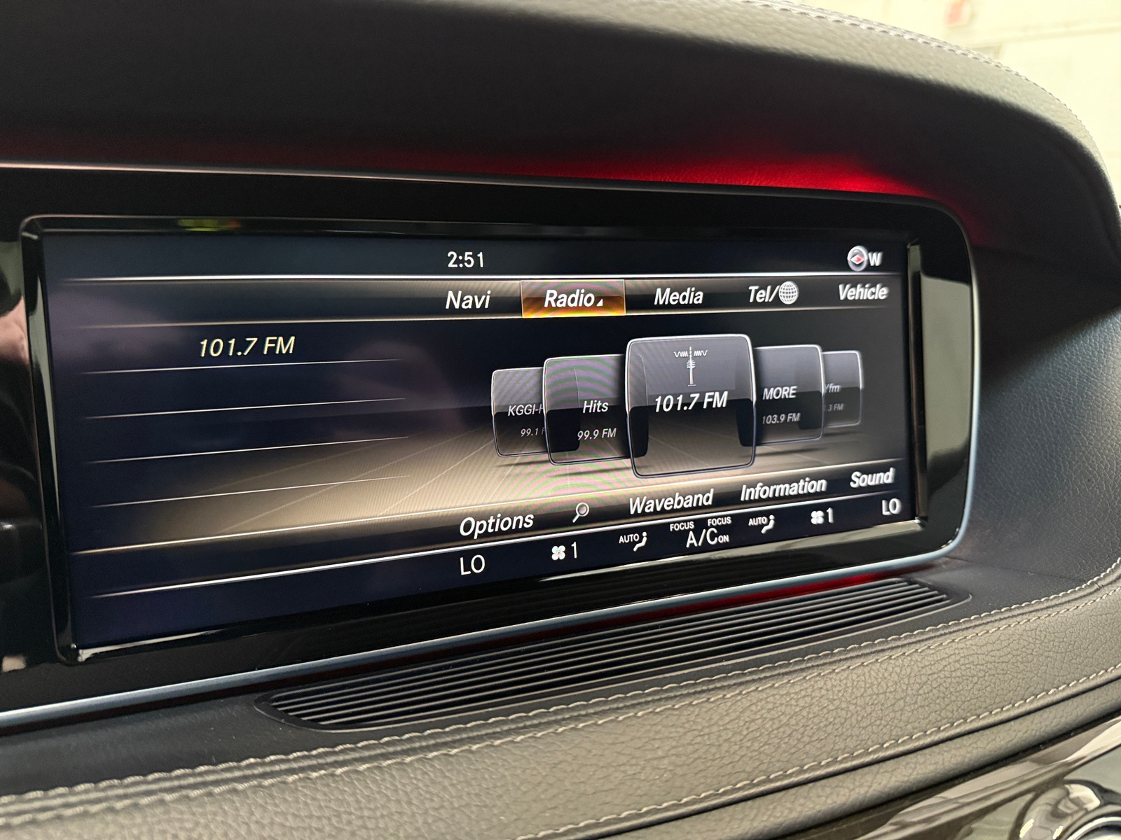 Thumbnail: 2014 Mercedes-Benz S-Class - 3