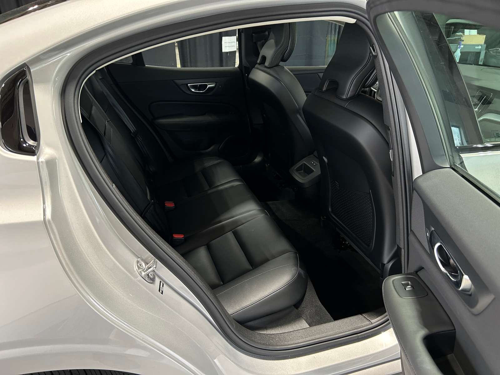 Thumbnail: 2025 Volvo S60 - 5