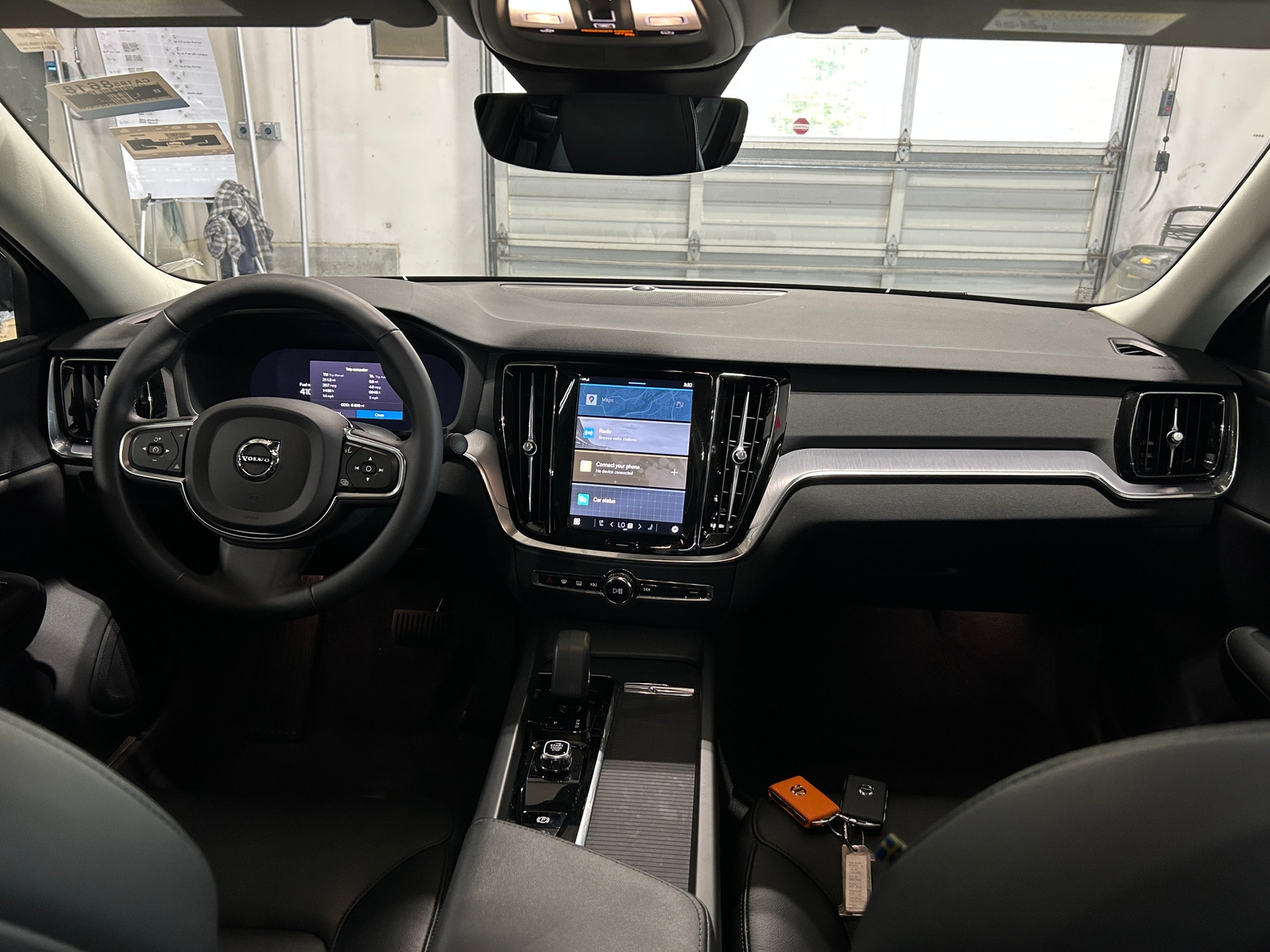 Thumbnail: 2025 Volvo S60 - 2