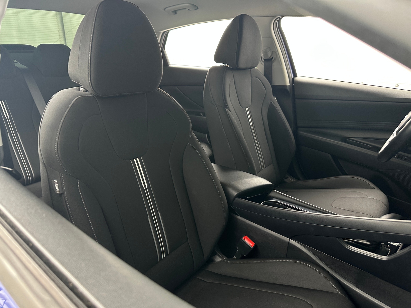 Thumbnail: 2022 Hyundai Elantra - 2