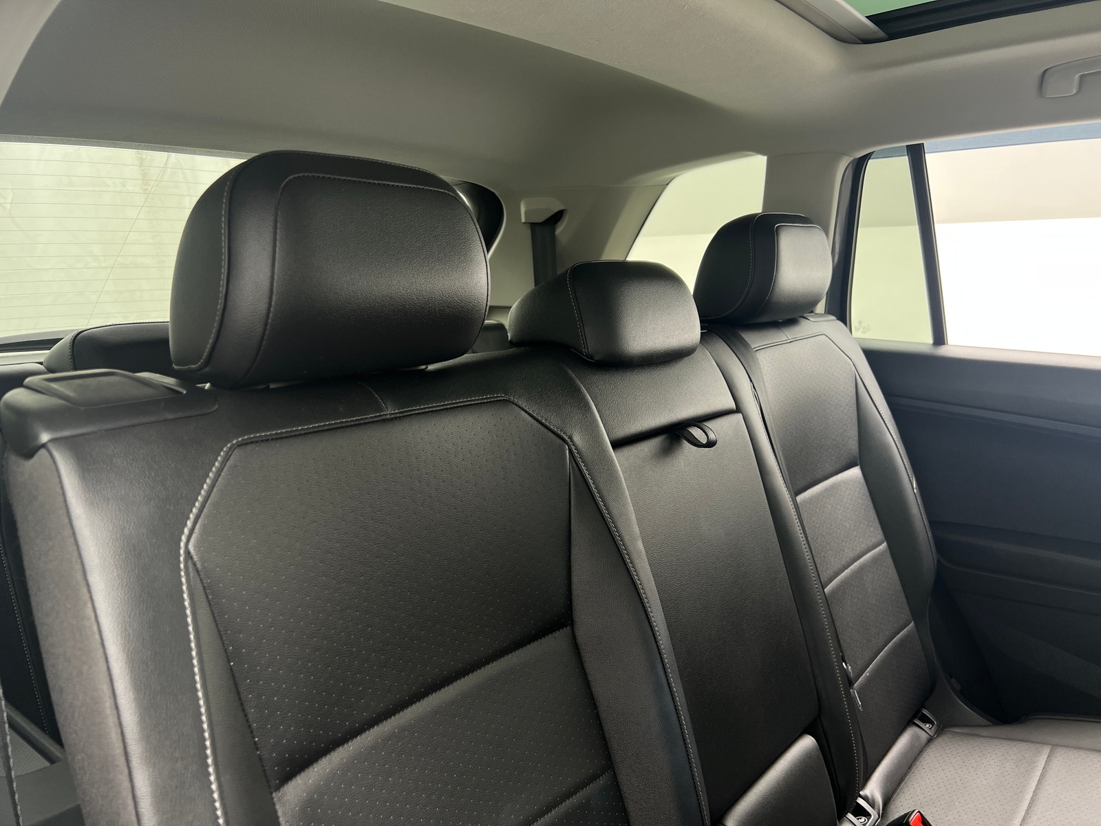 Thumbnail: 2018 Volkswagen Tiguan - 5