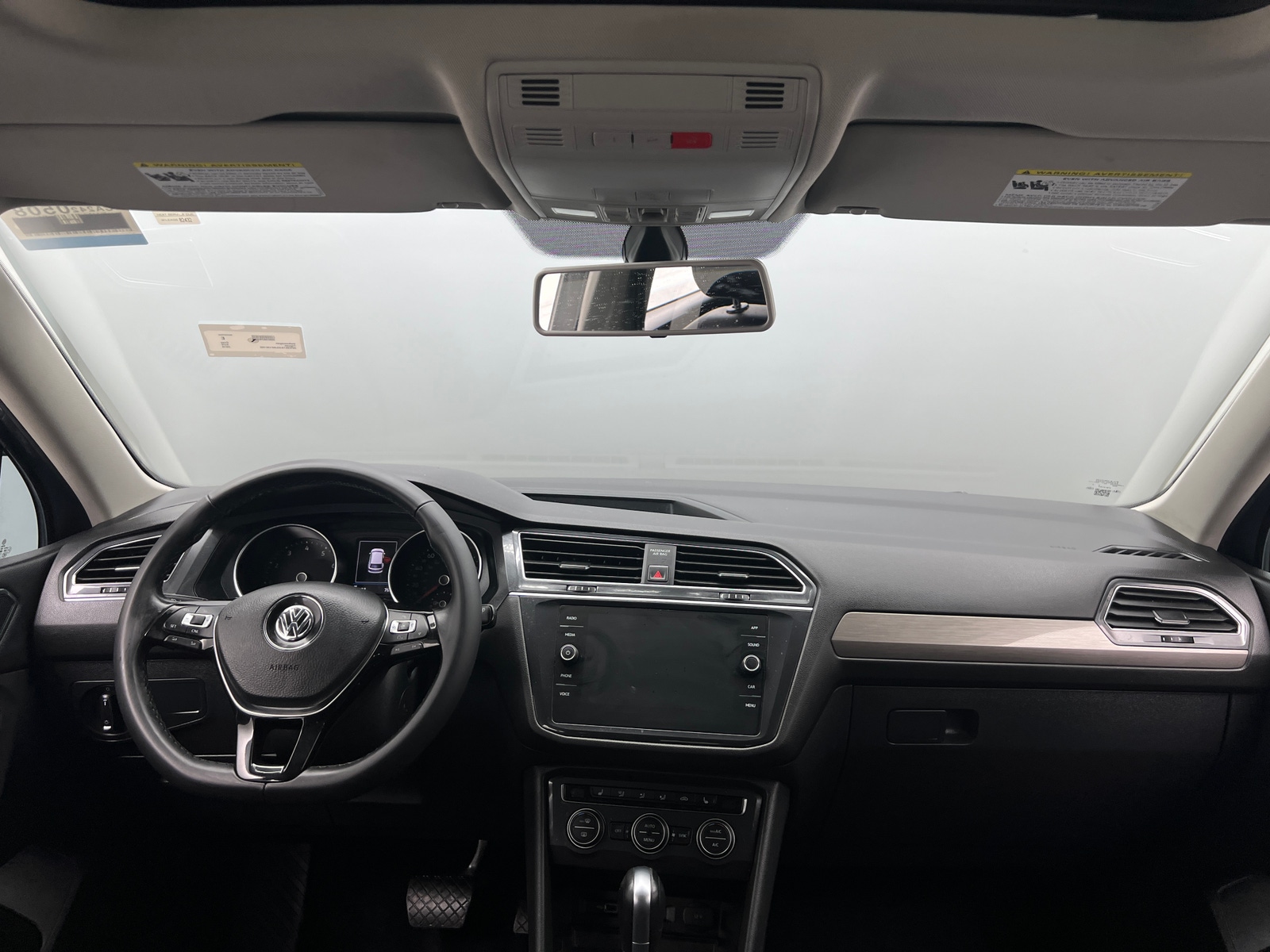 Thumbnail: 2018 Volkswagen Tiguan - 2