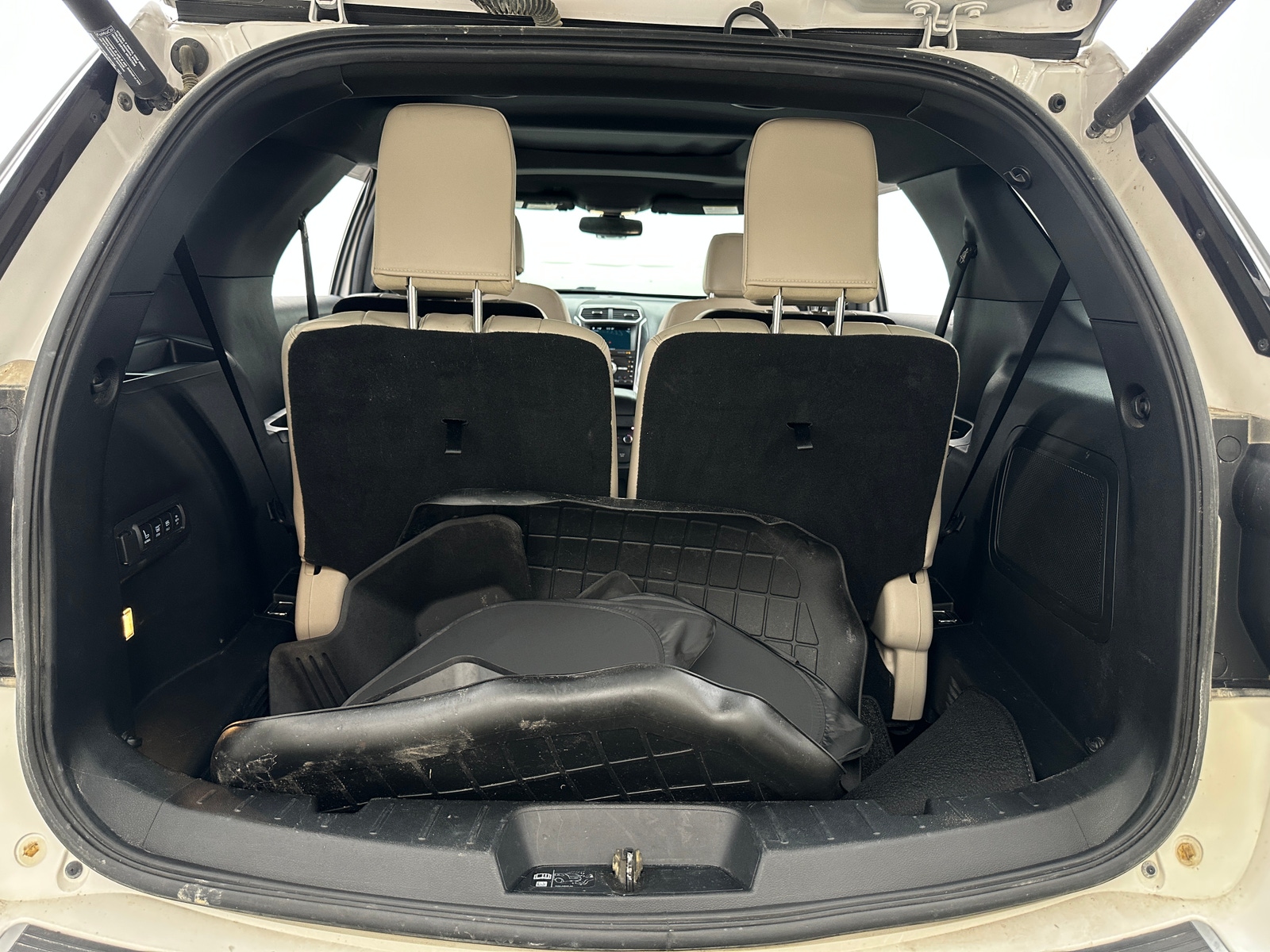 Thumbnail: 2019 Ford Explorer - 6